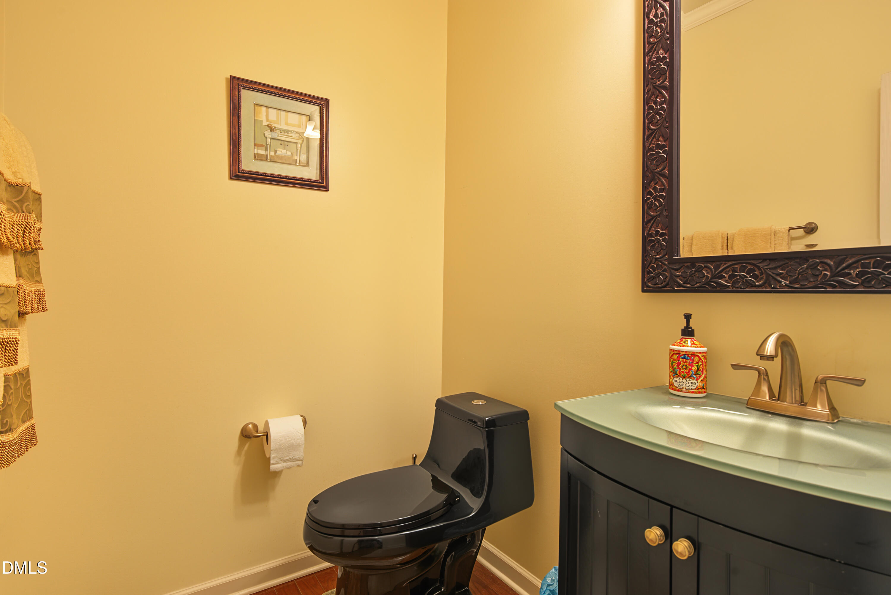 main property photo 13