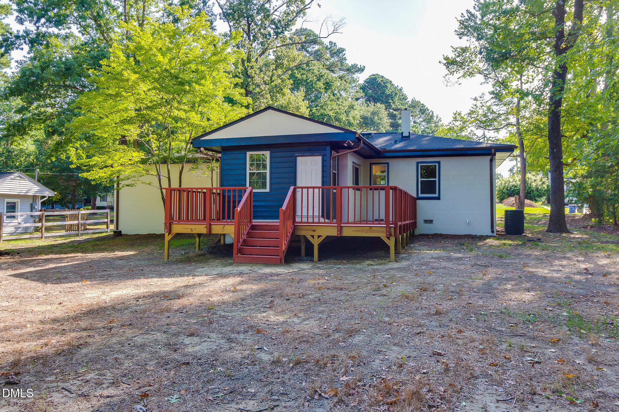 main property photo 23
