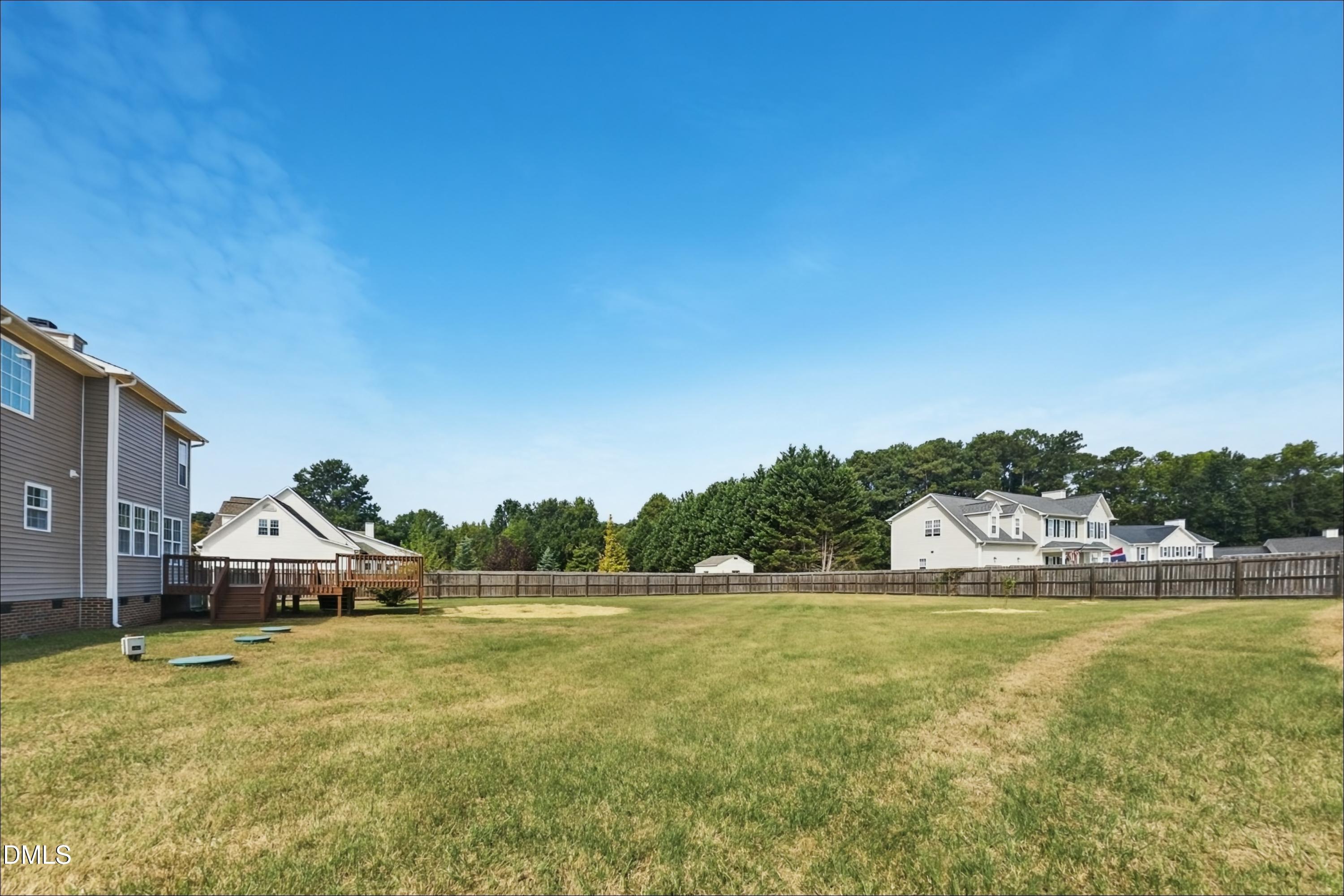 main property photo 13