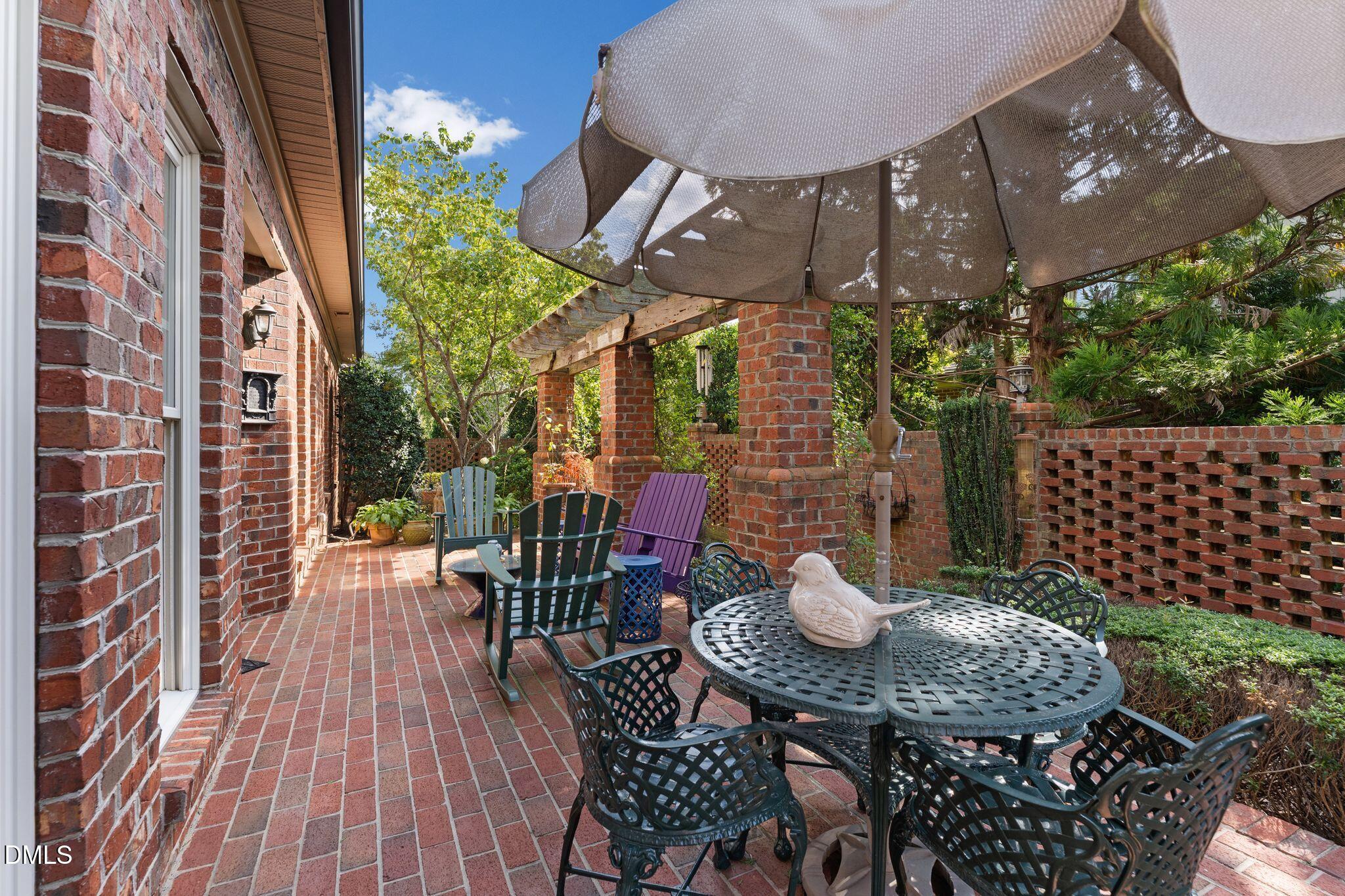 main property photo 37
