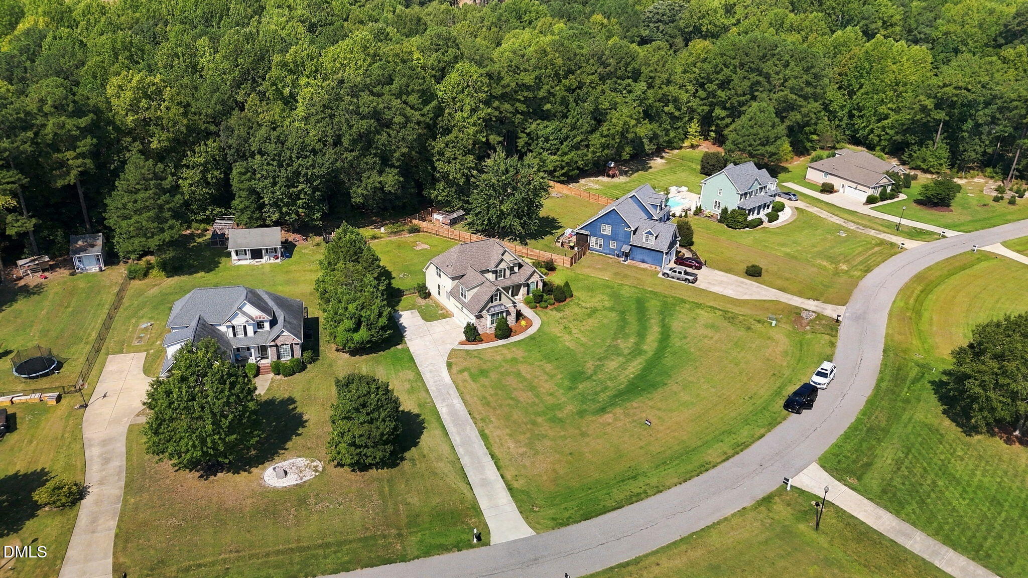 main property photo 12