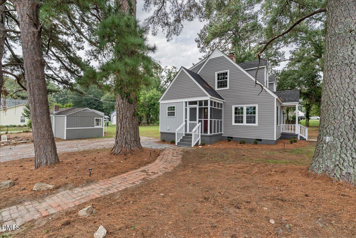 main property photo 19
