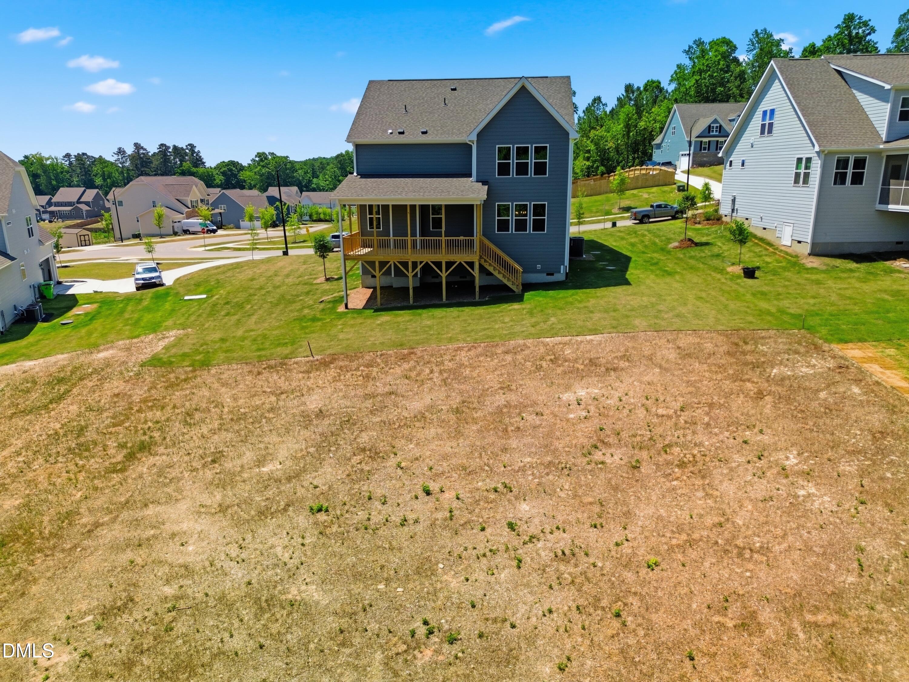 main property photo 25