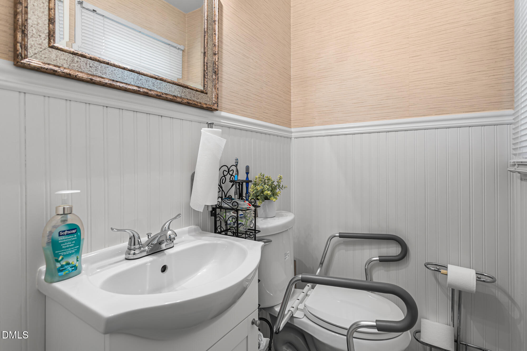 main property photo 15