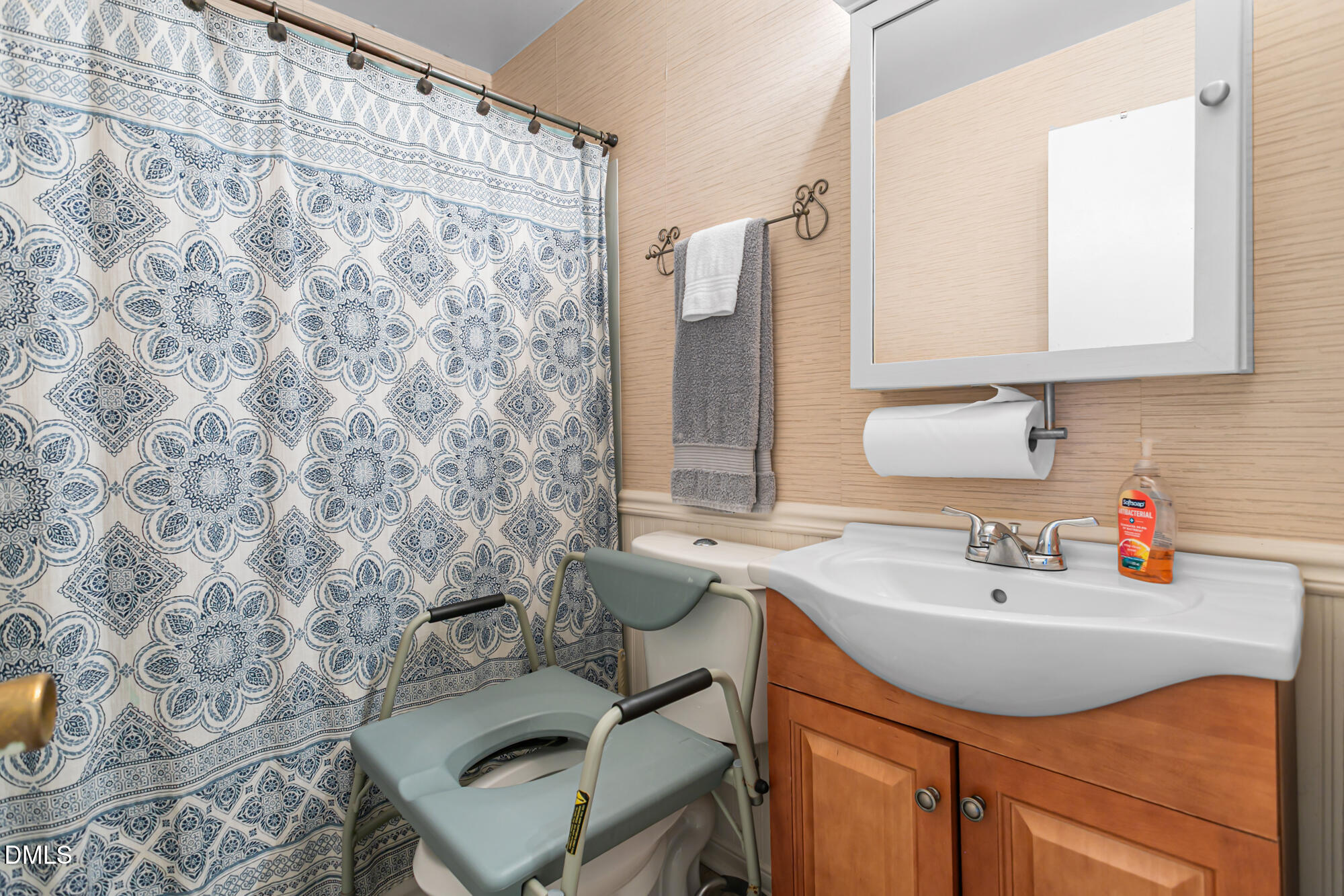 main property photo 18