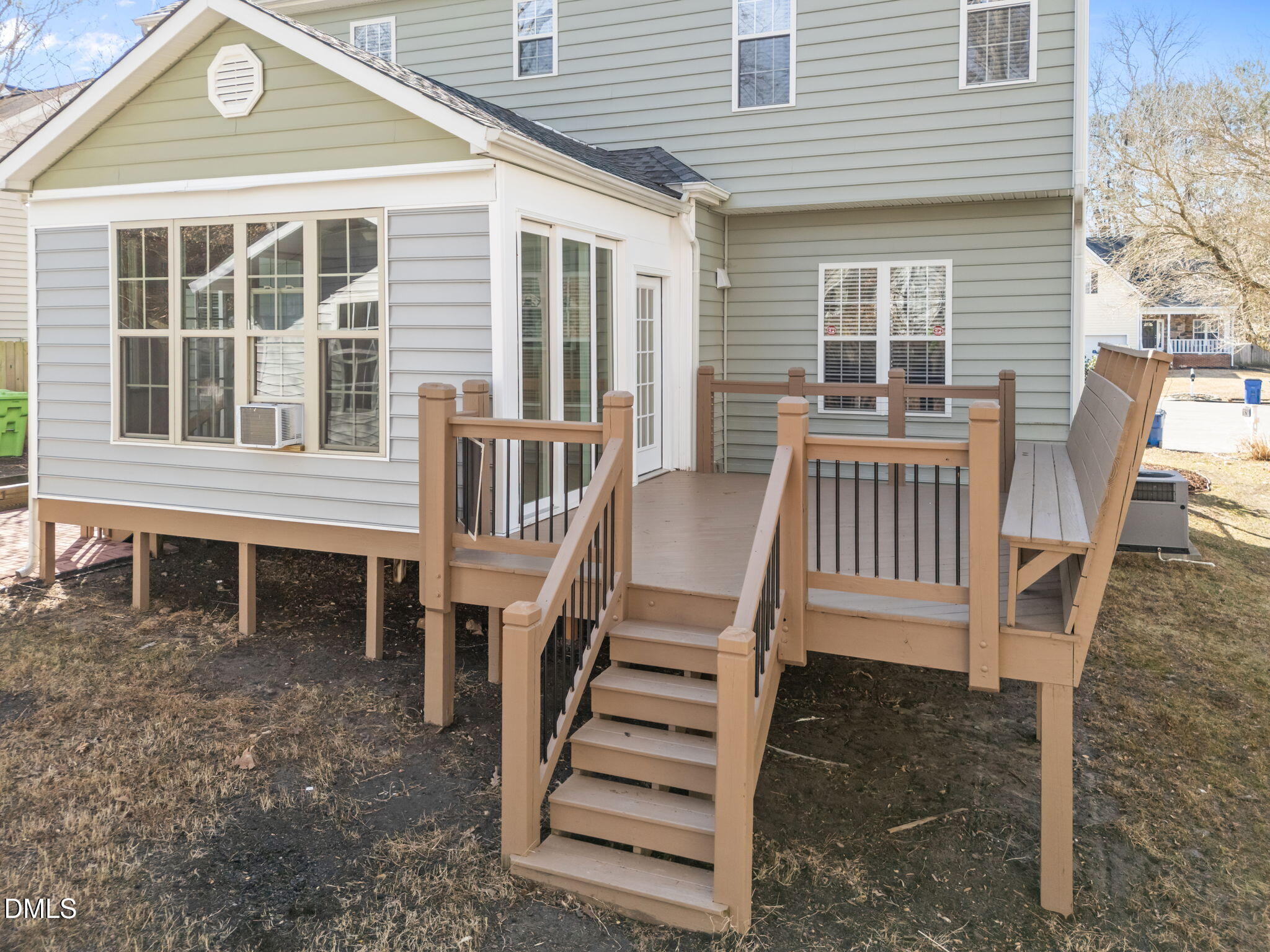 main property photo 33