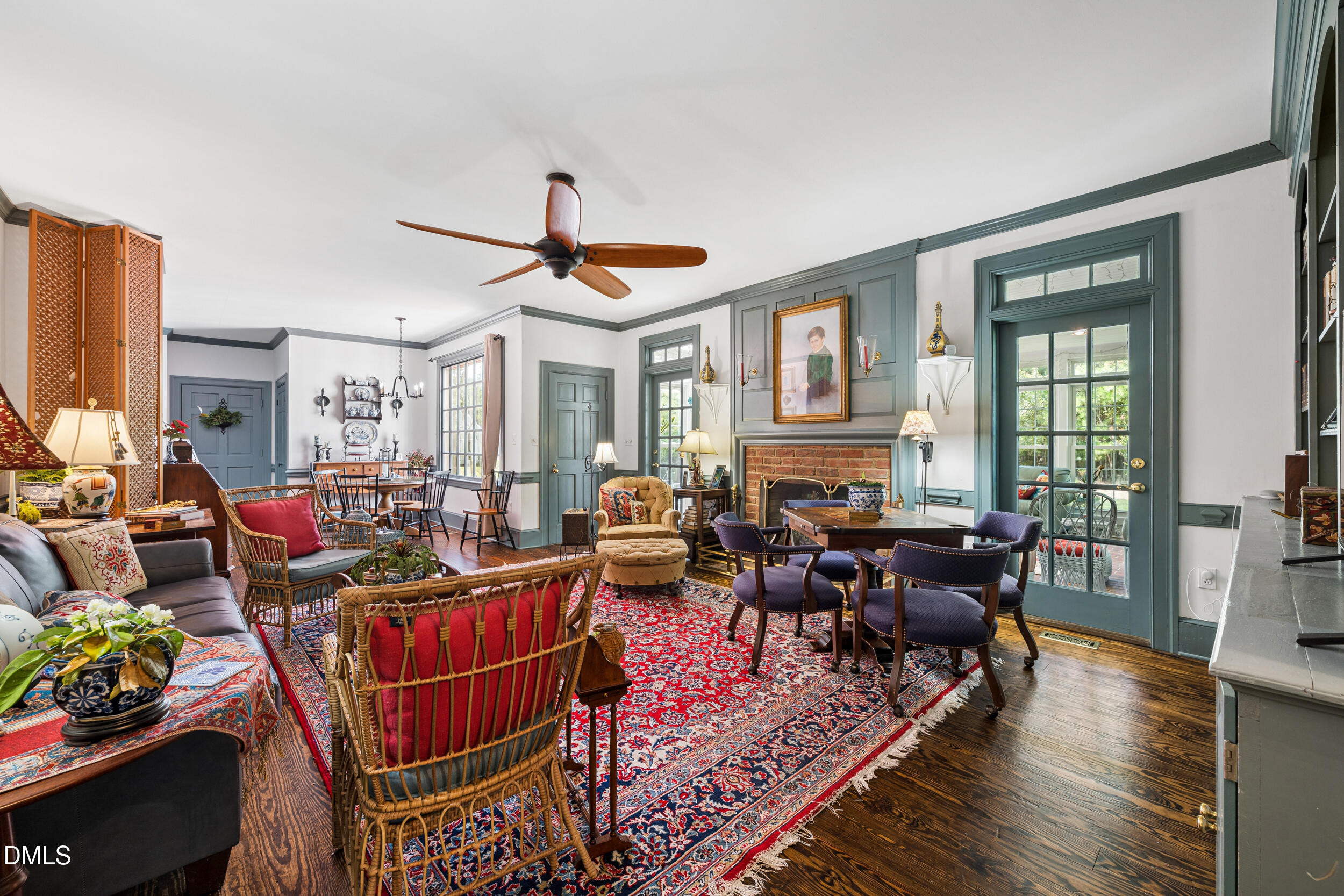 main property photo 11