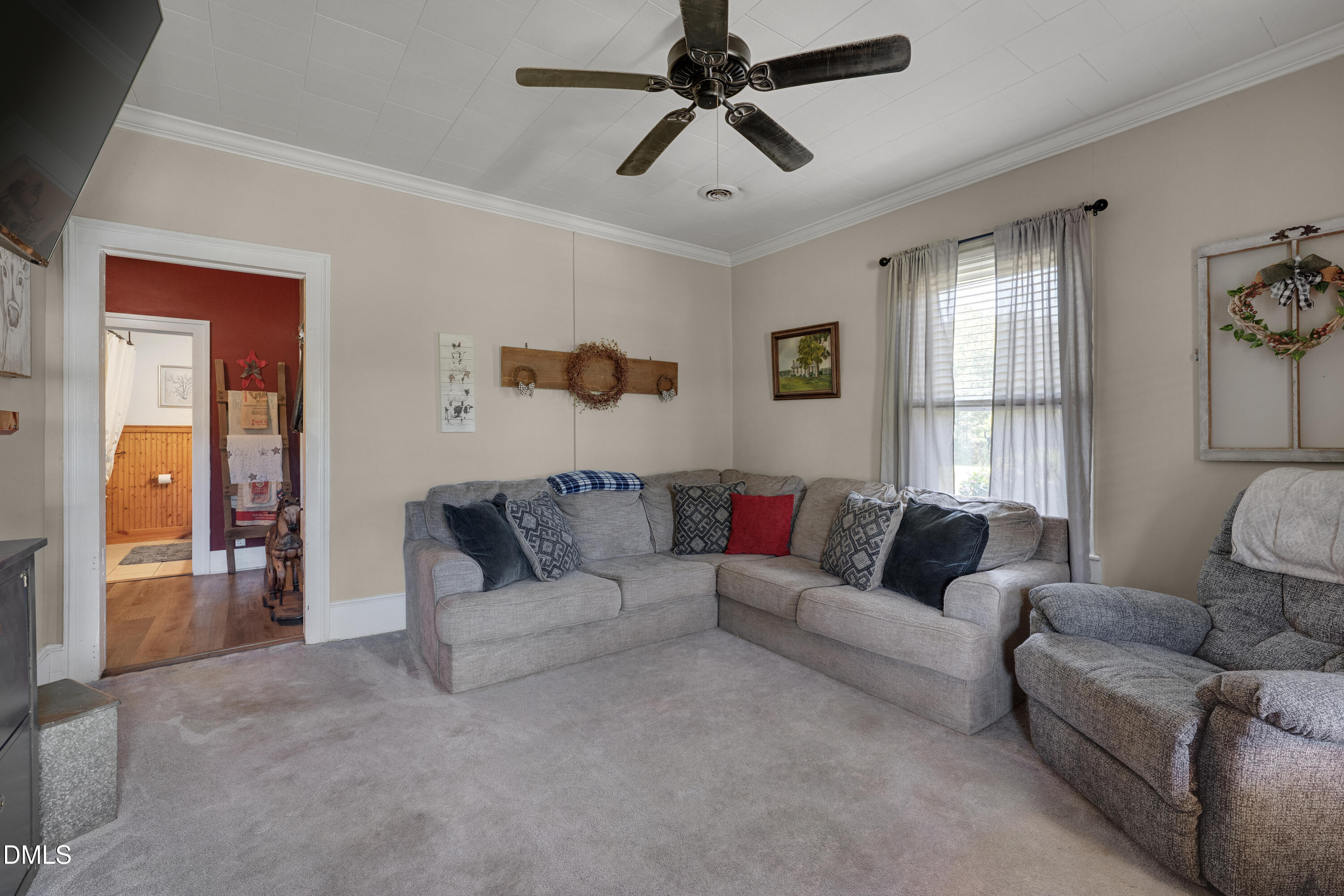 main property photo 34