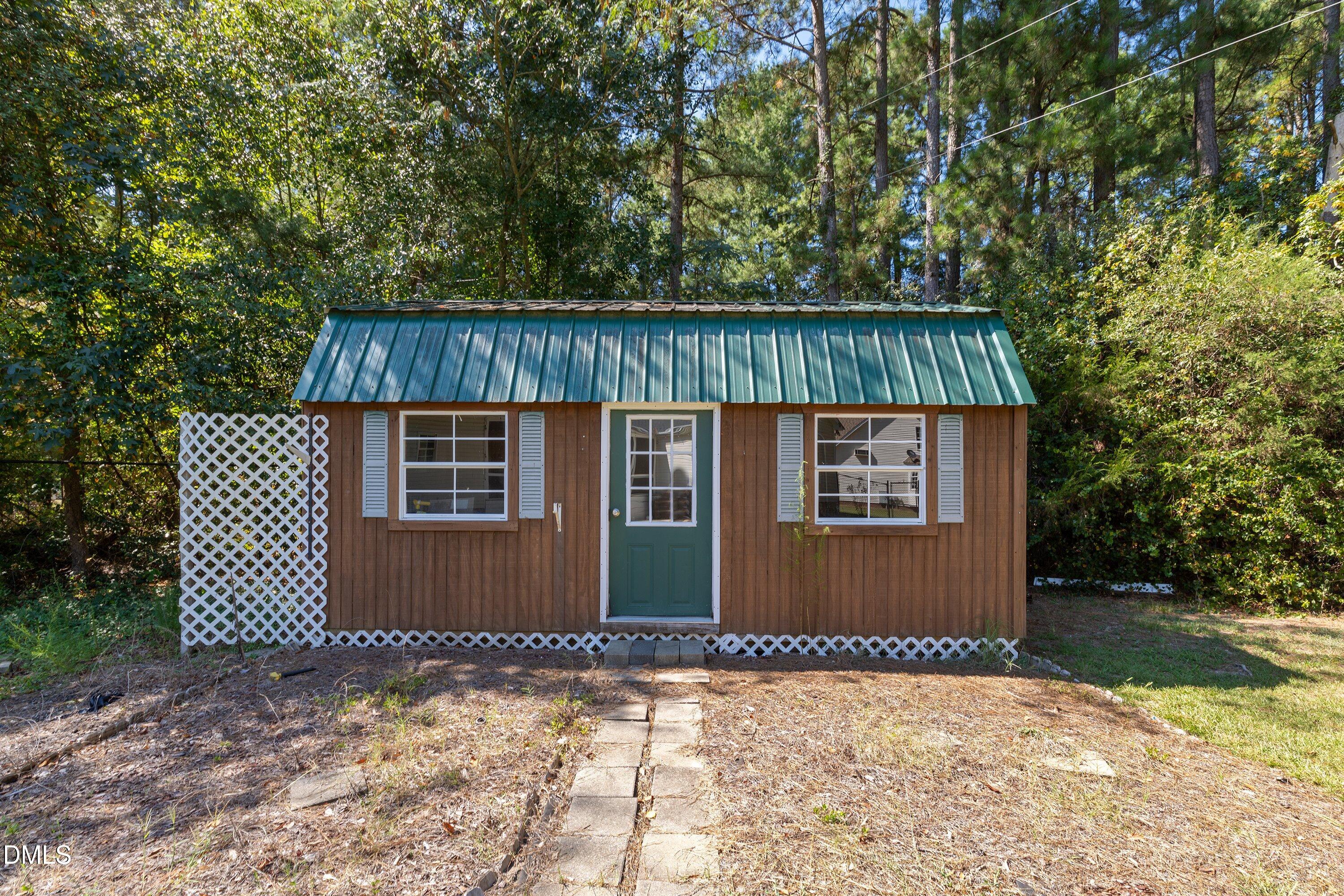 main property photo 38