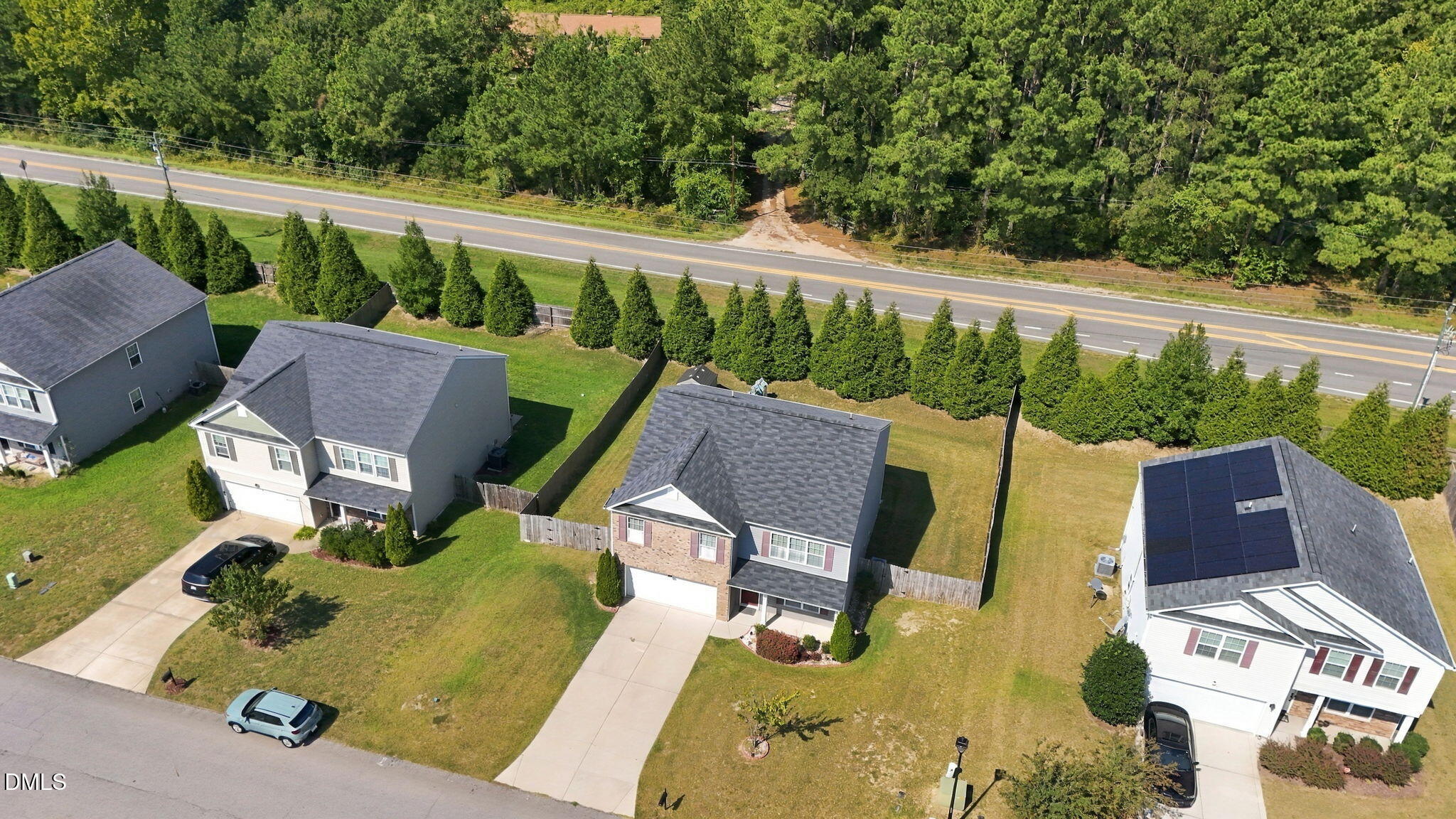 main property photo 9