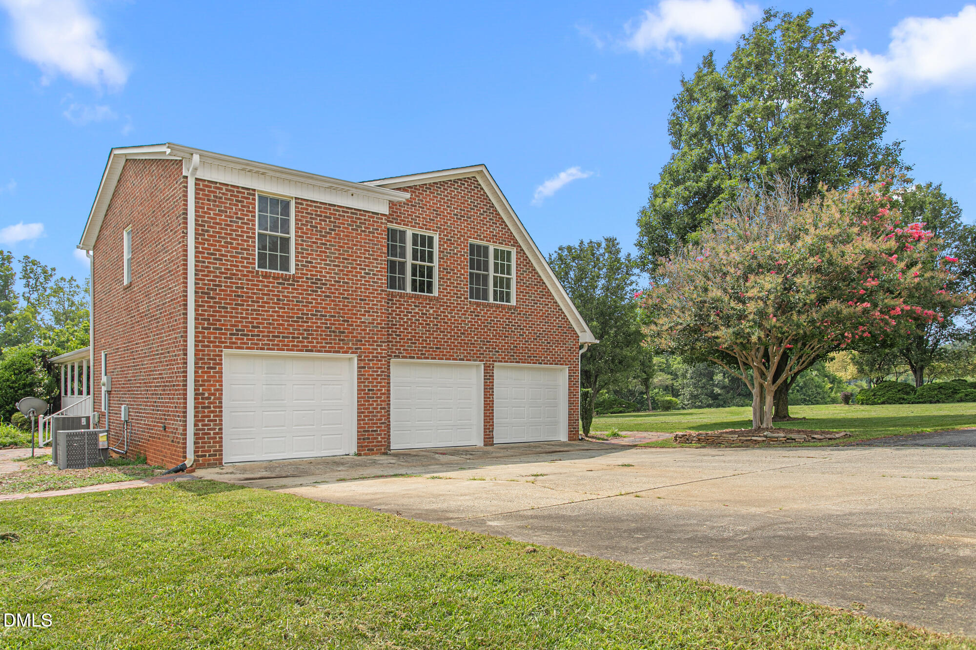 main property photo 58