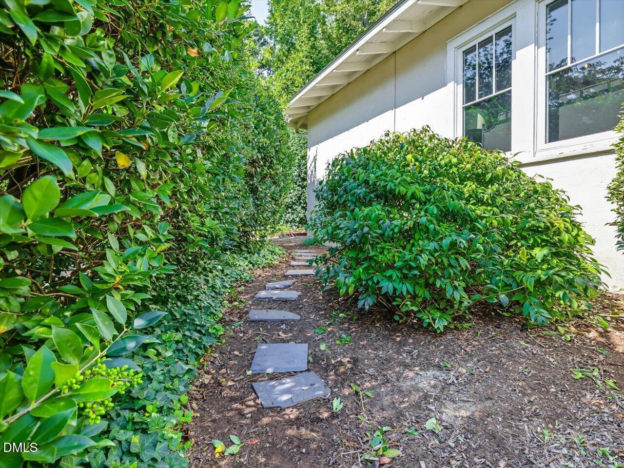 main property photo 60