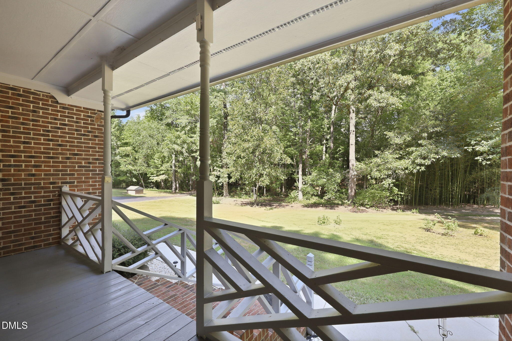 main property photo 30