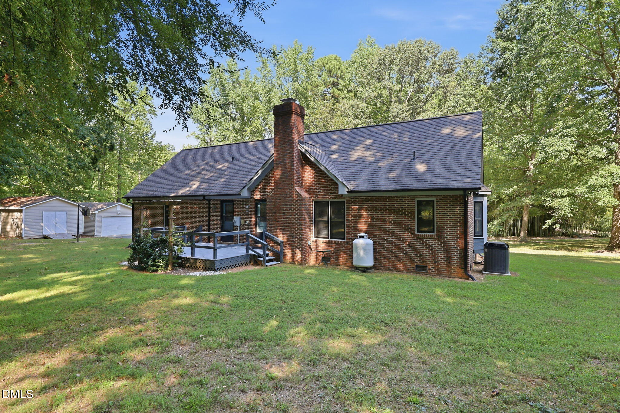 main property photo 36