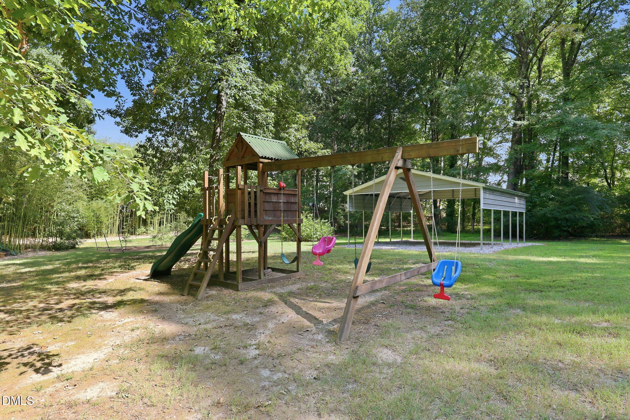 main property photo 38