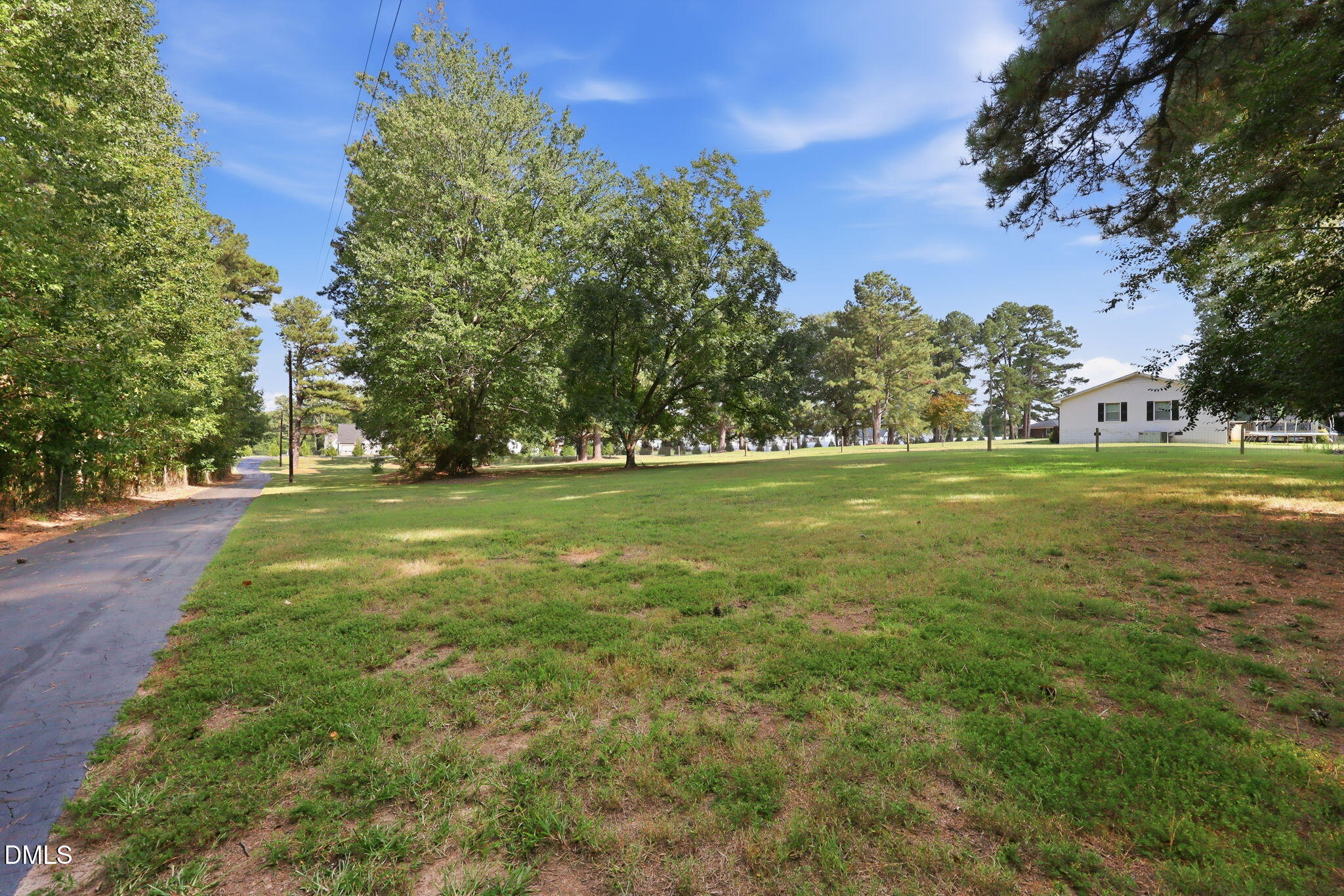 main property photo 41