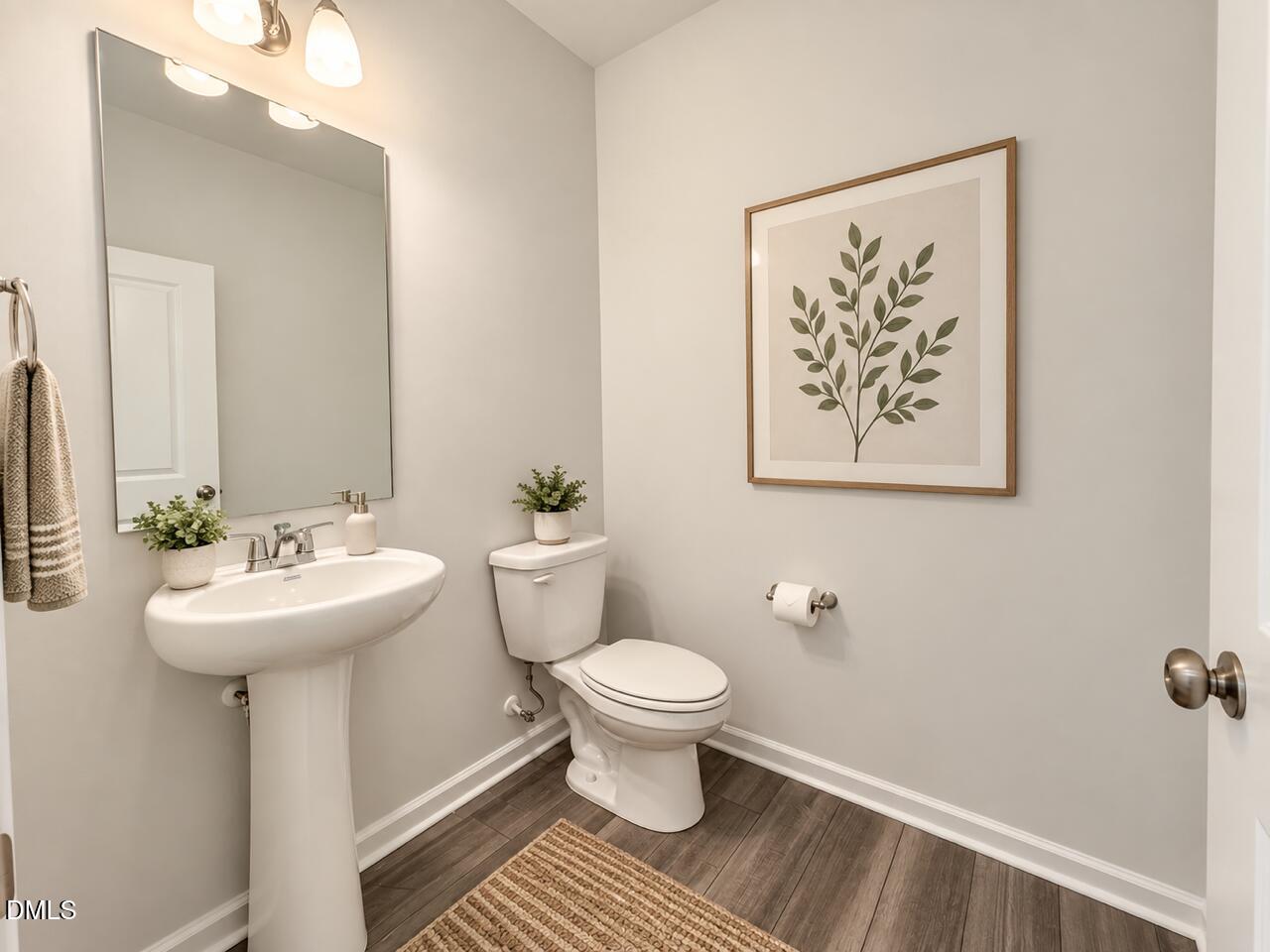 main property photo 8