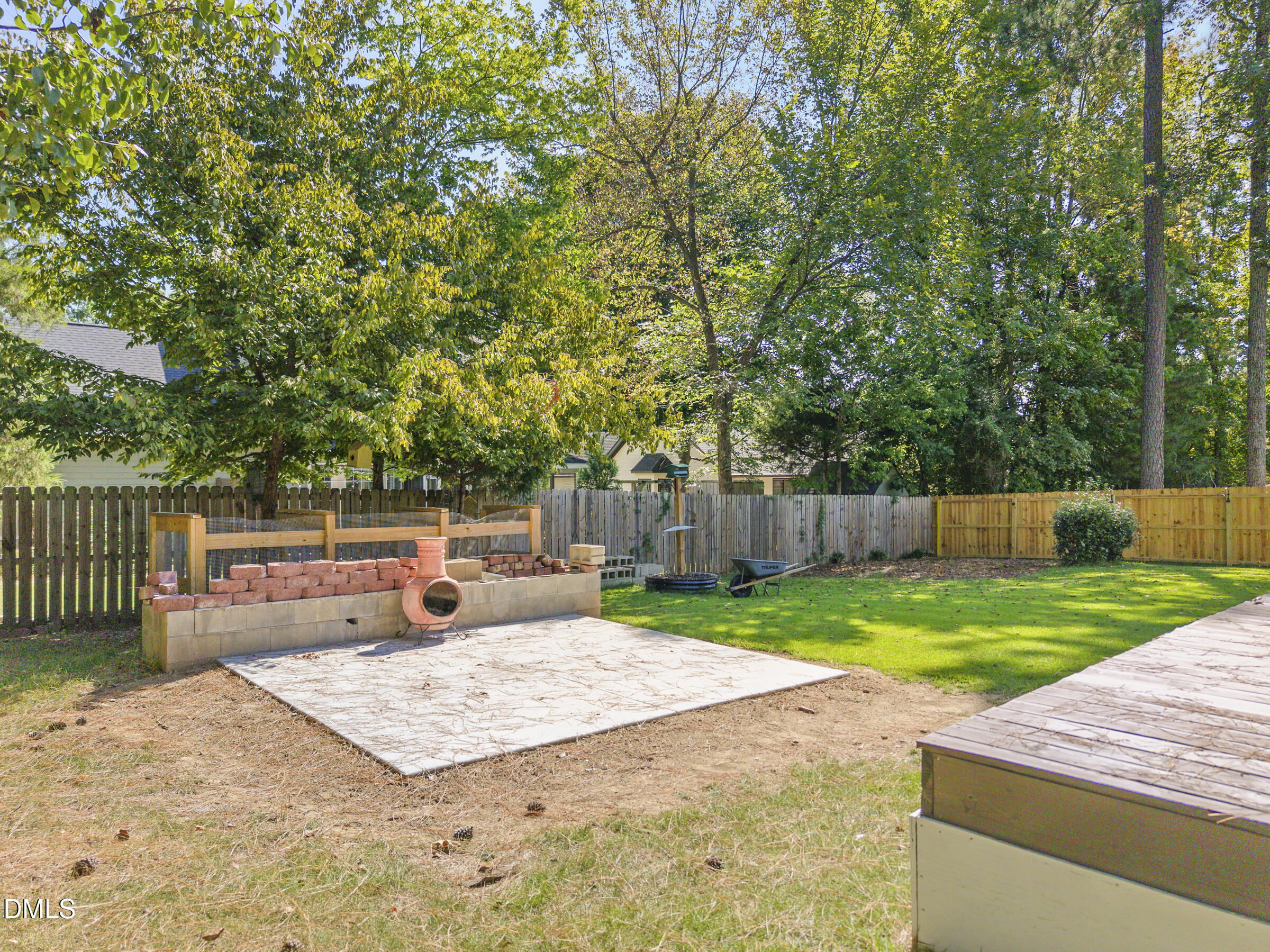 main property photo 18
