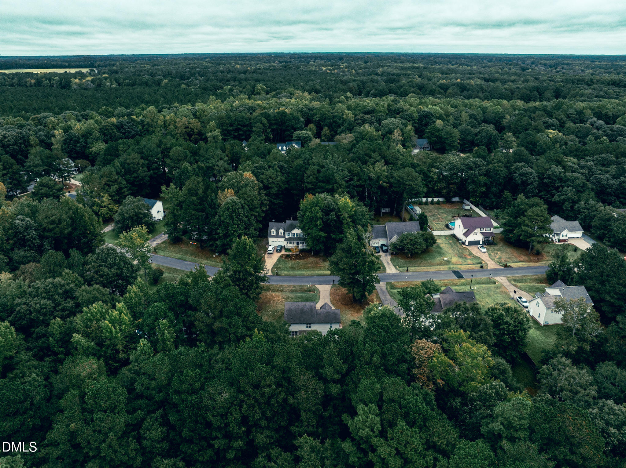 main property photo 10