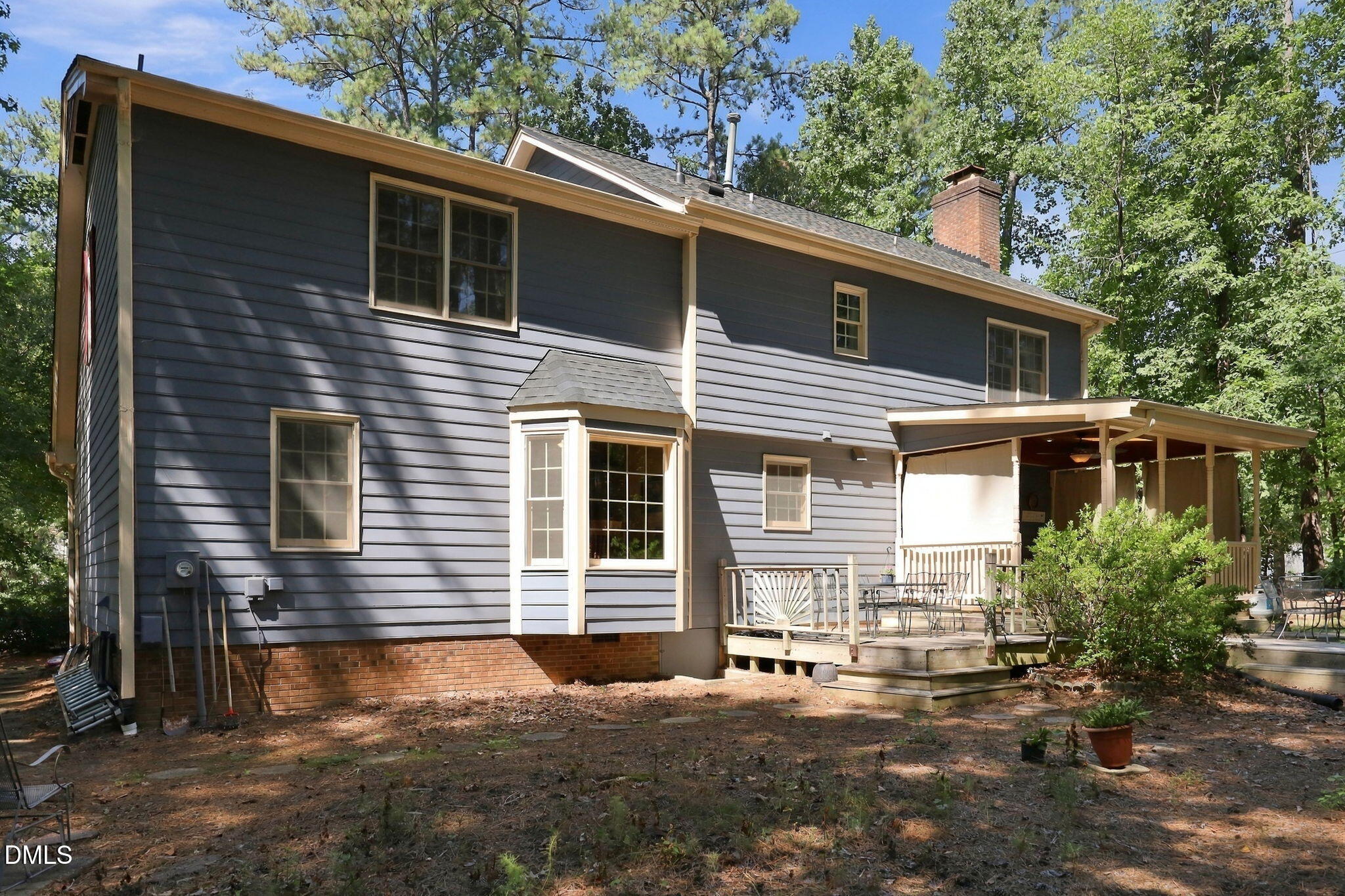 main property photo 37