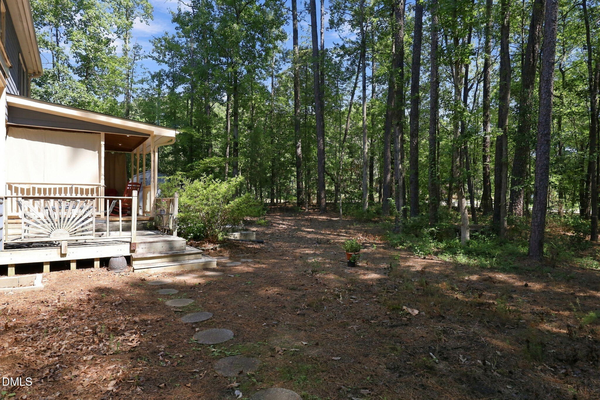 main property photo 40