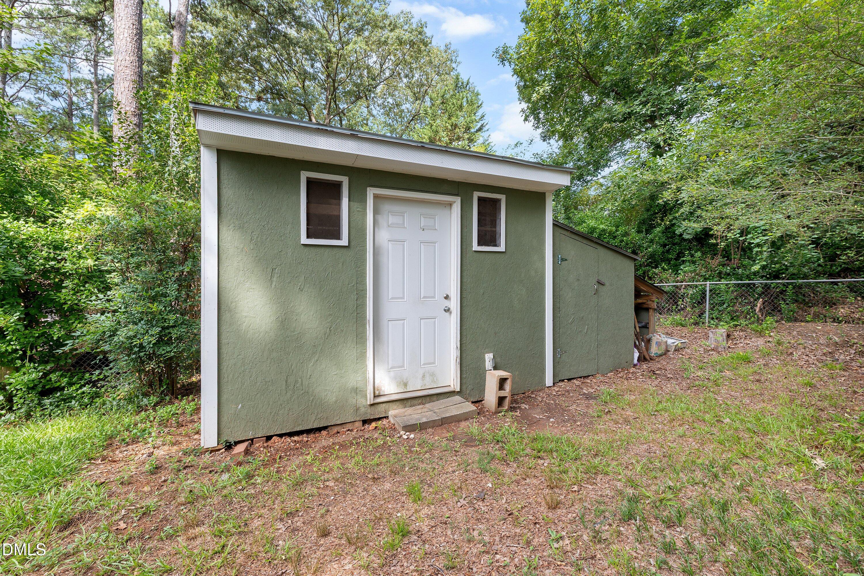 main property photo 25