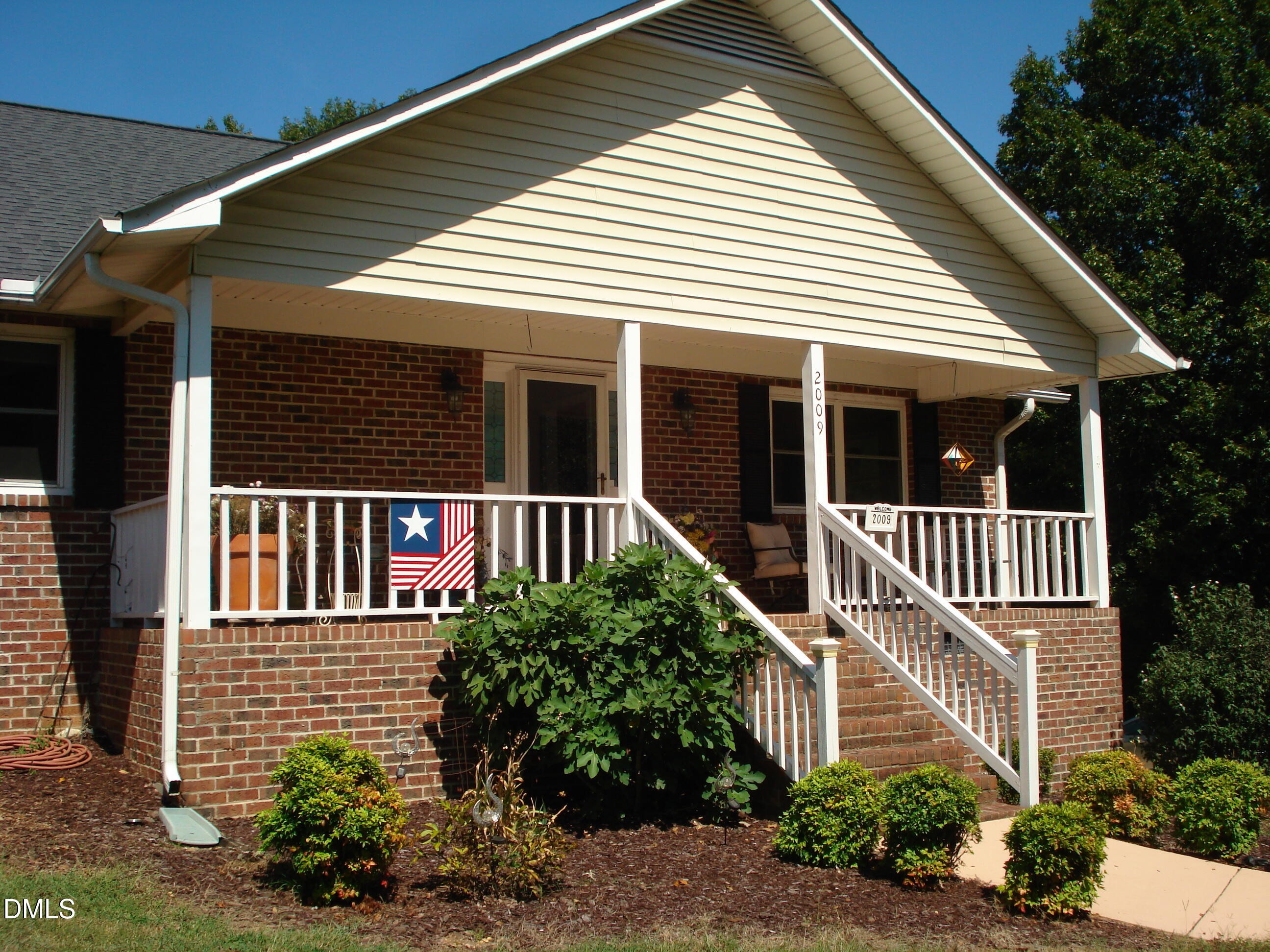 main property photo 38