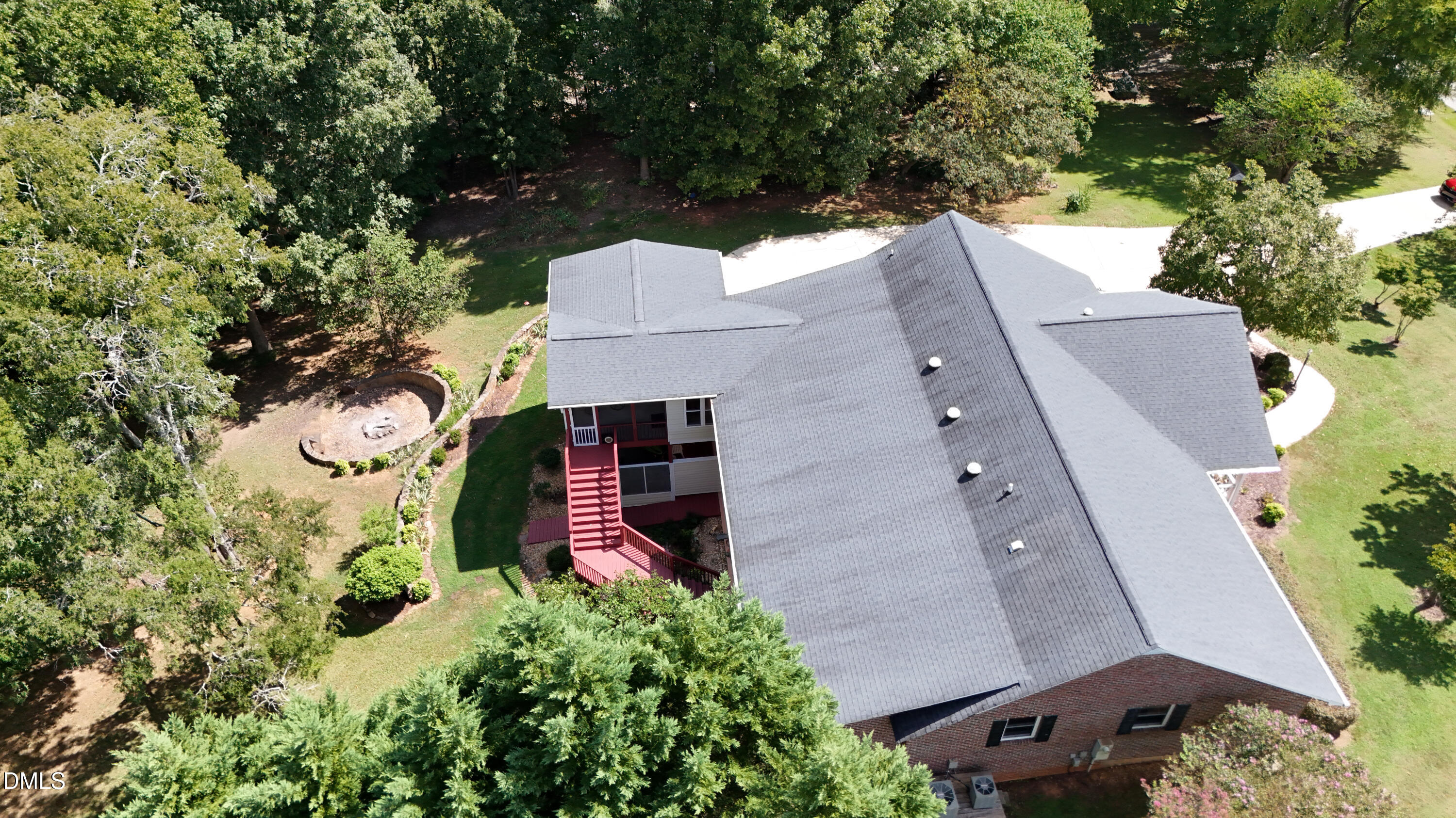 main property photo 50