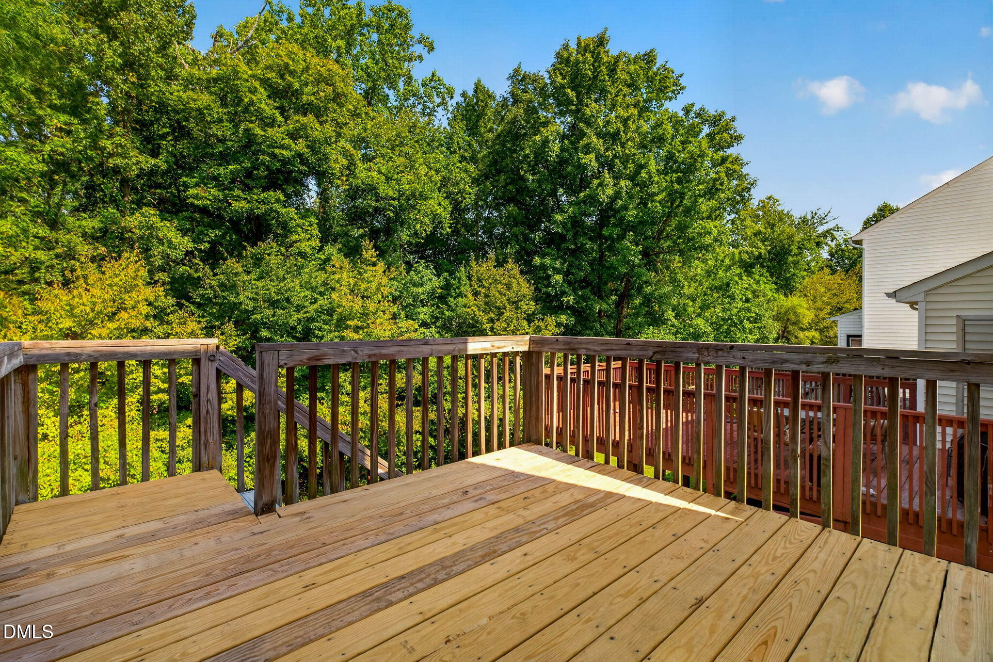 main property photo 31