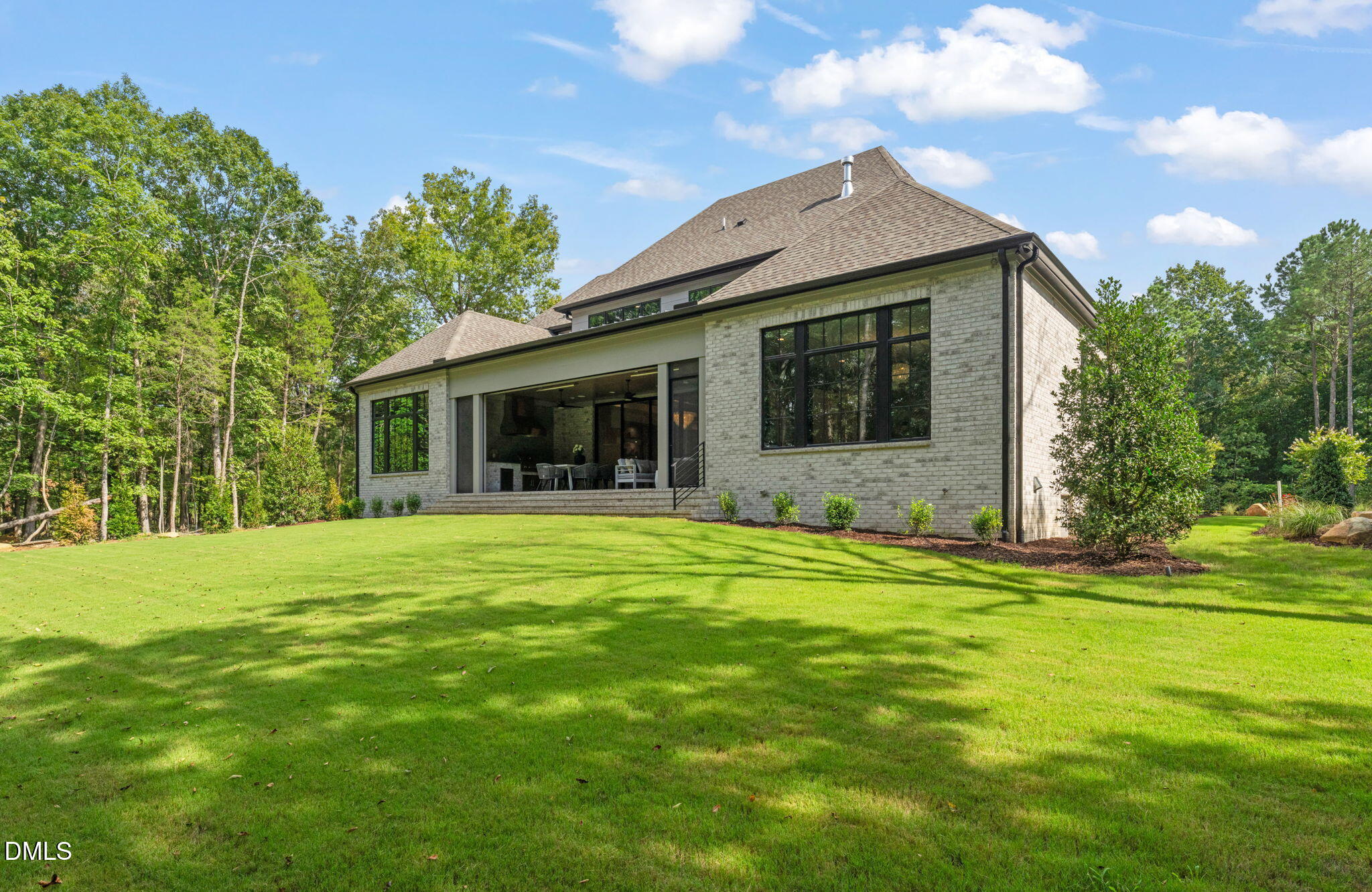 main property photo 78