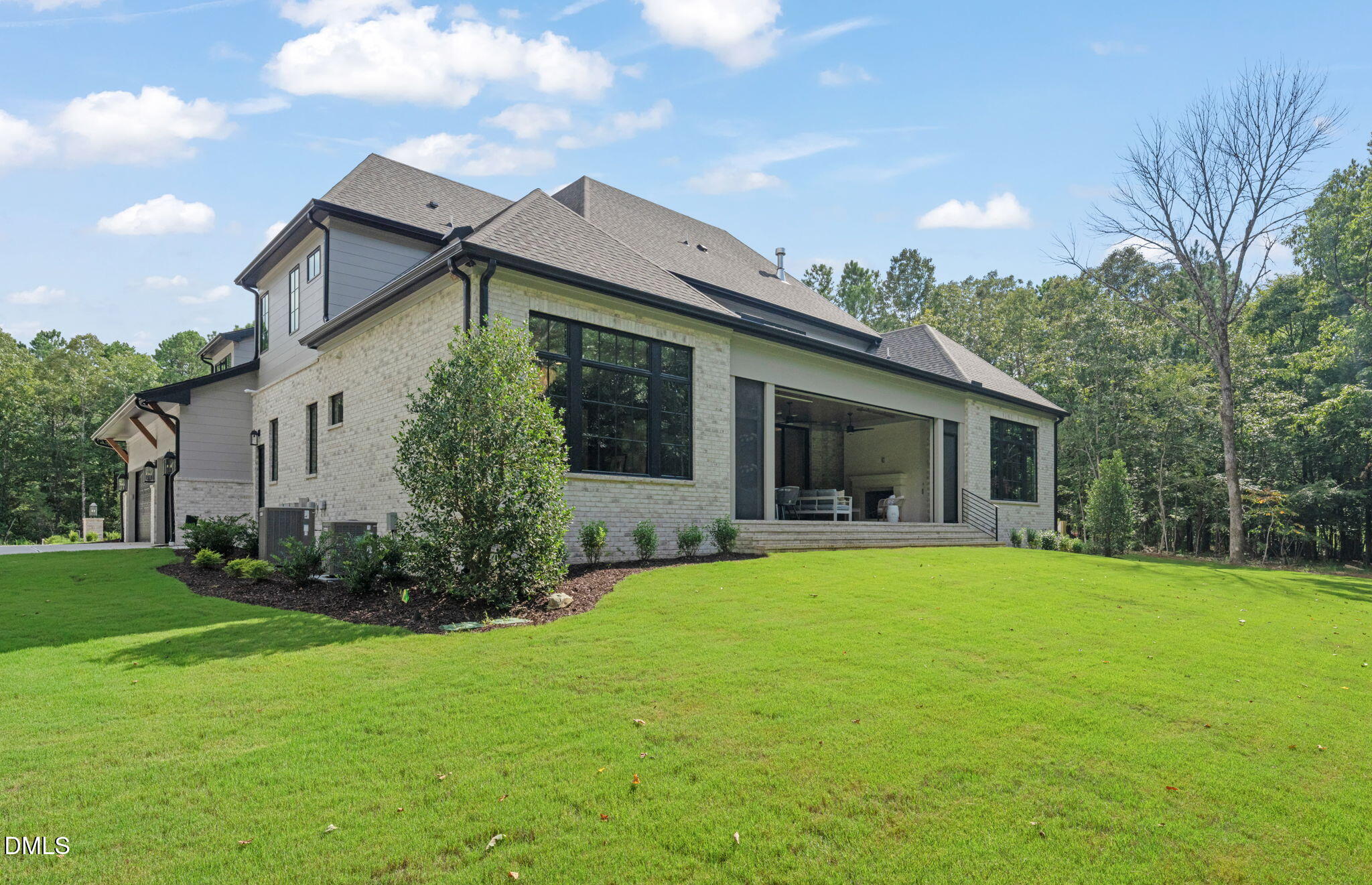 main property photo 79