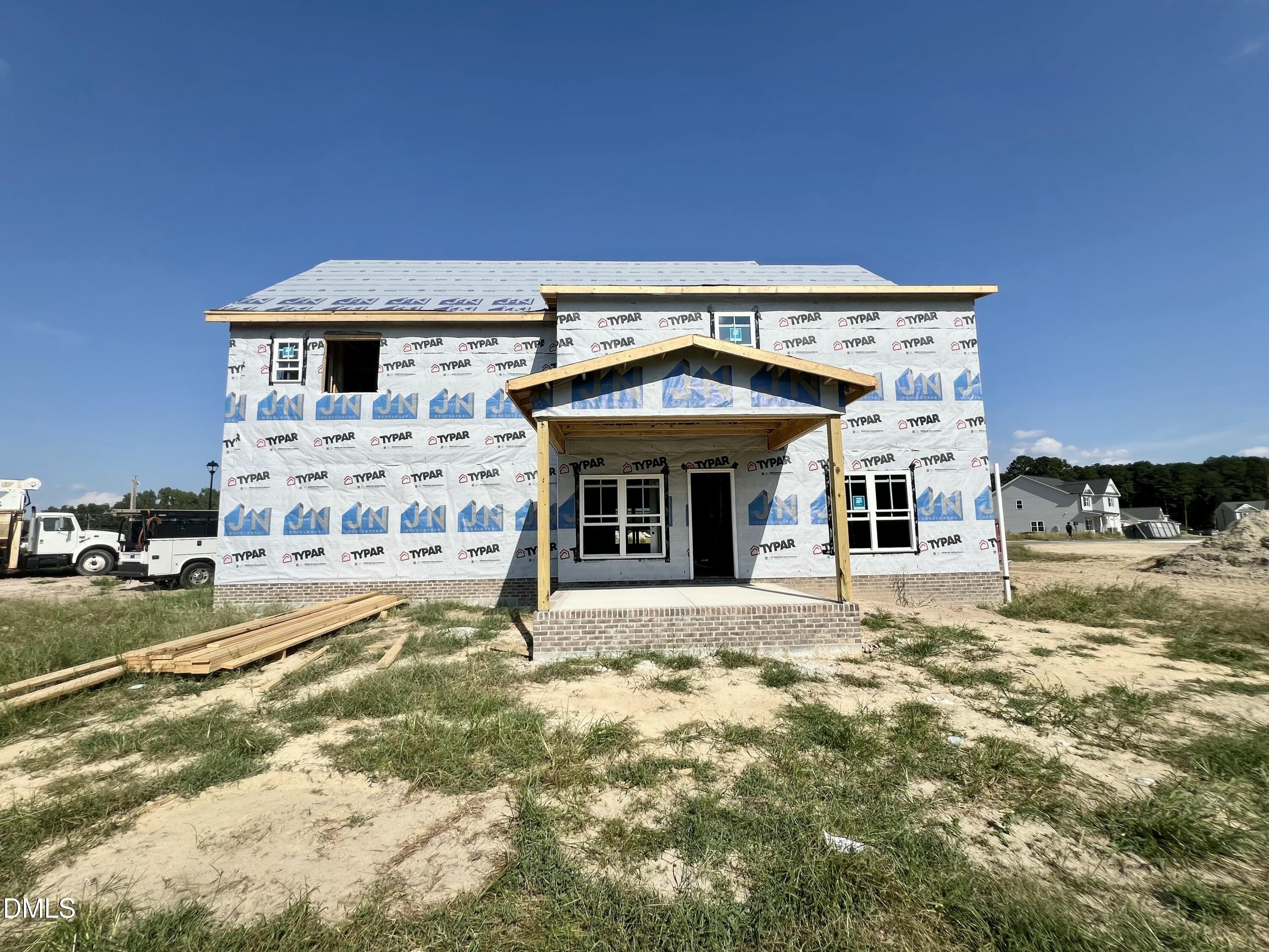 main property photo 17