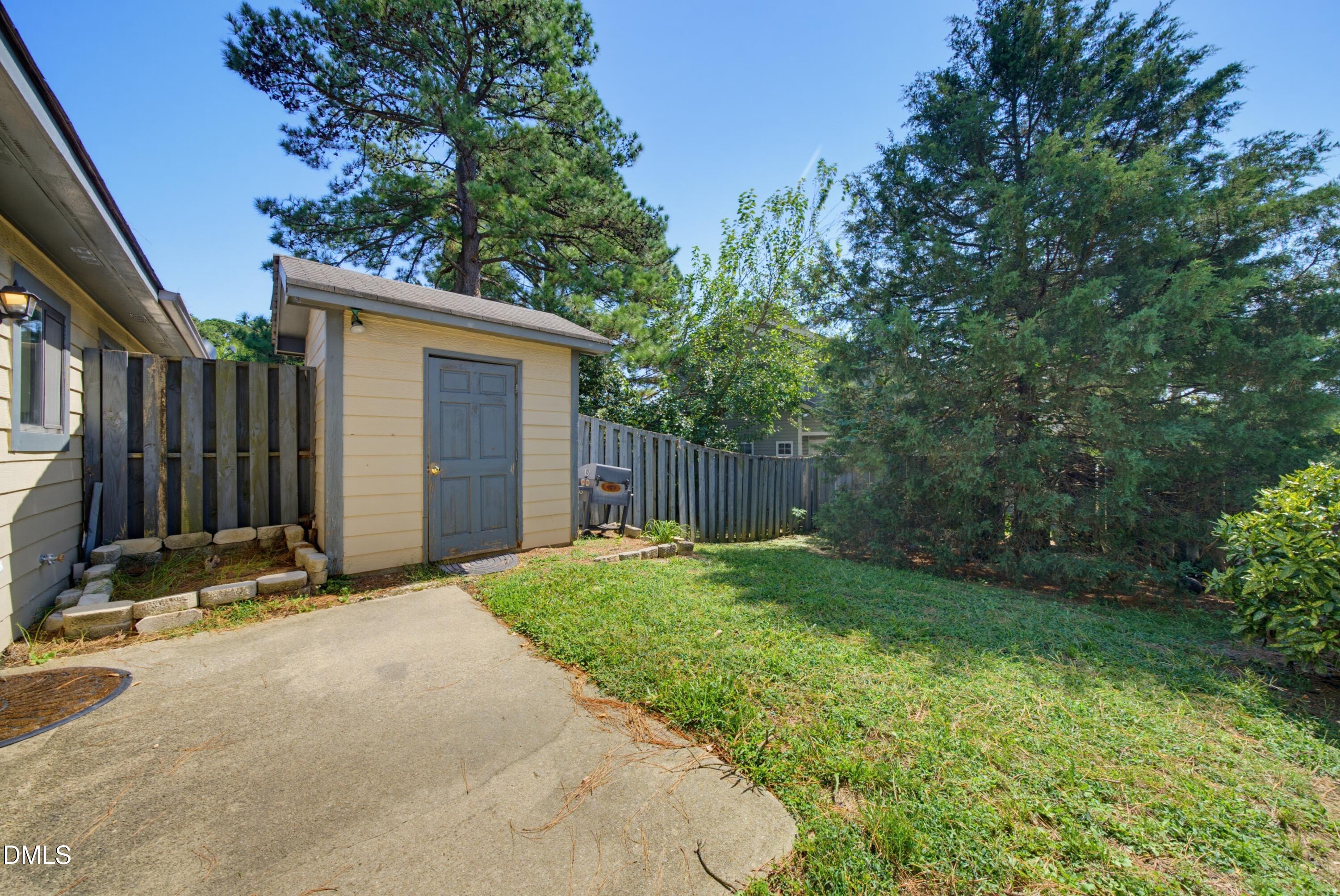 main property photo 16