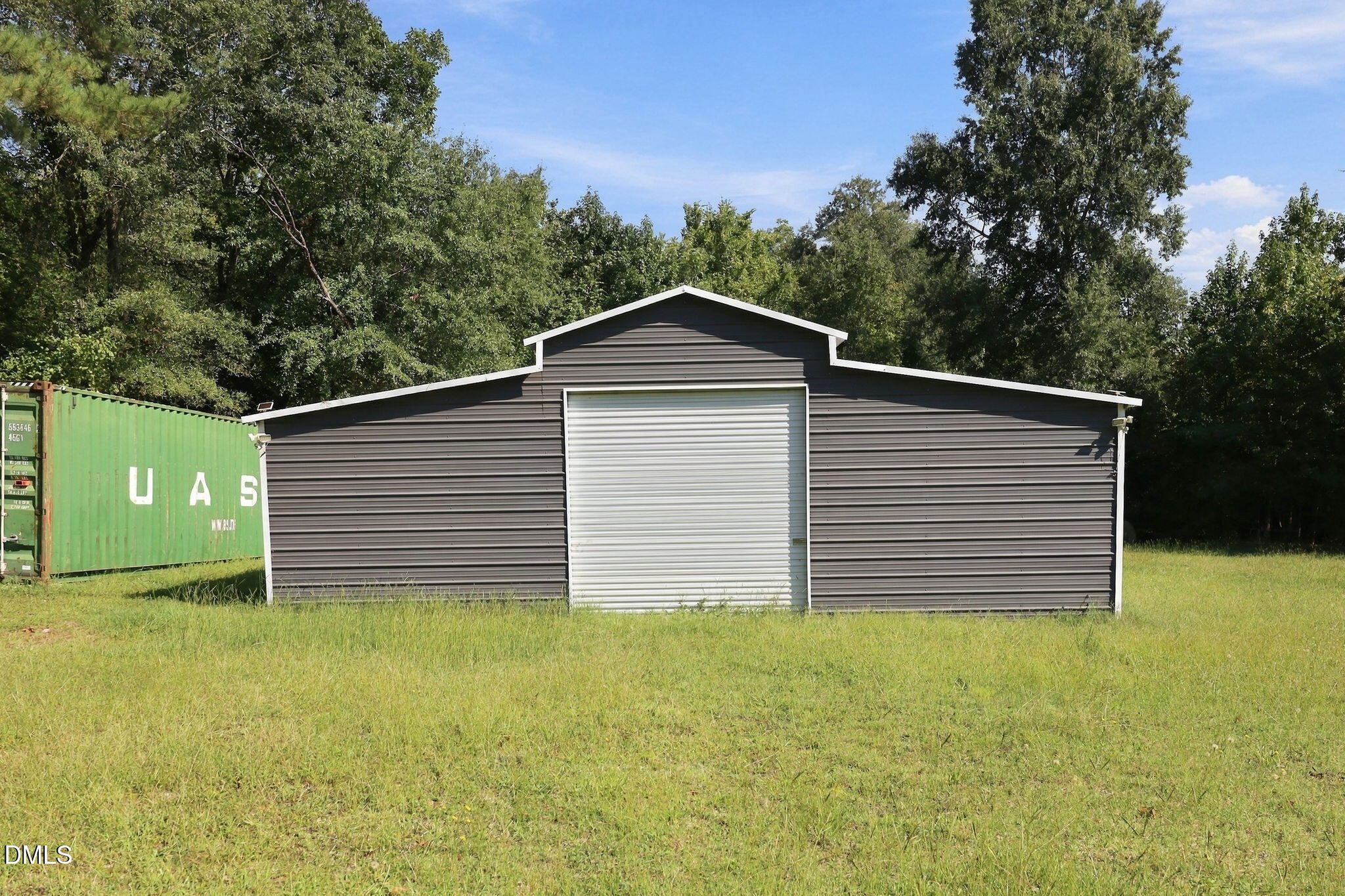main property photo 41