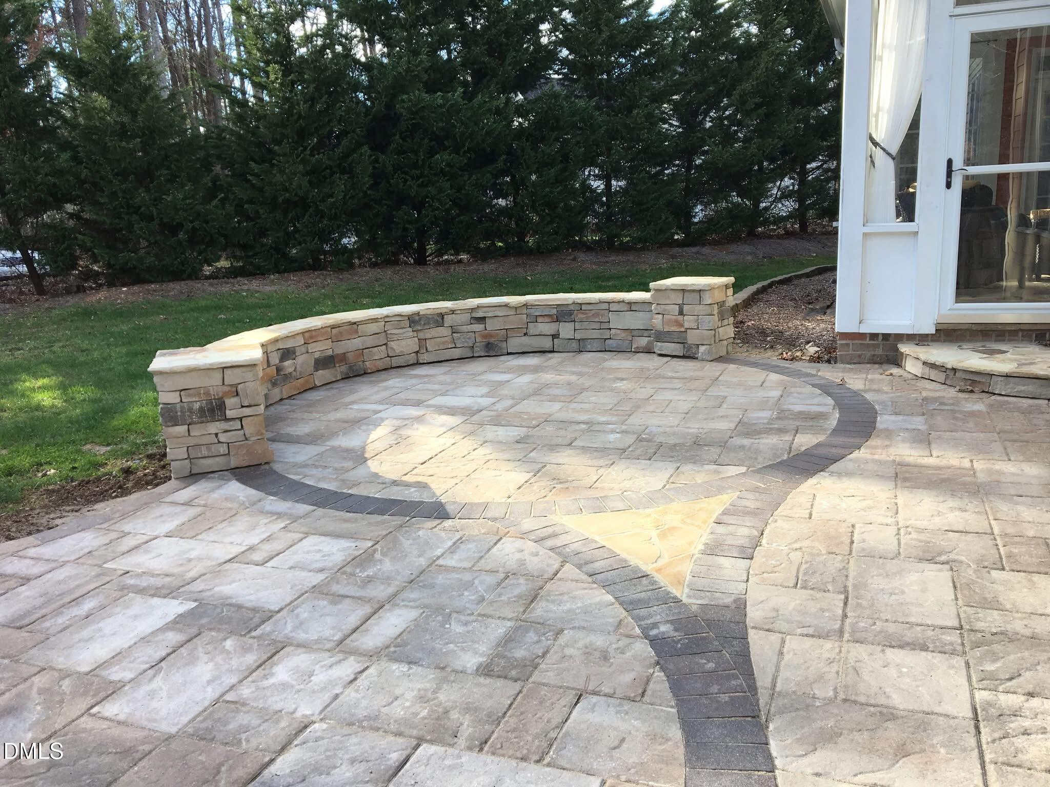 main property photo 28