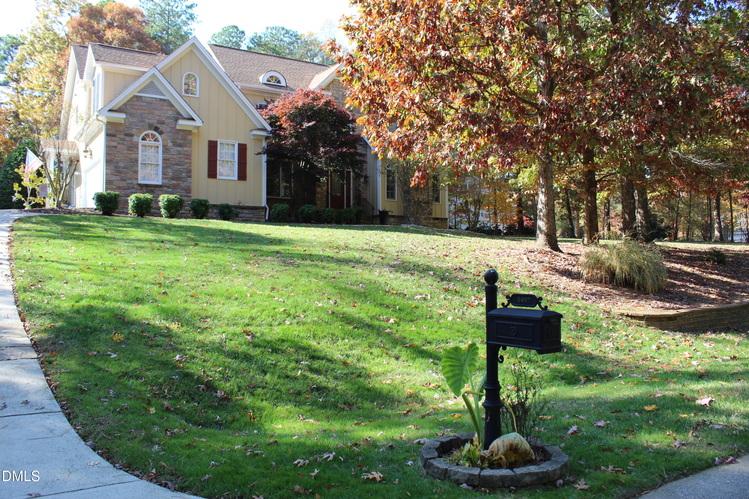 main property photo 3
