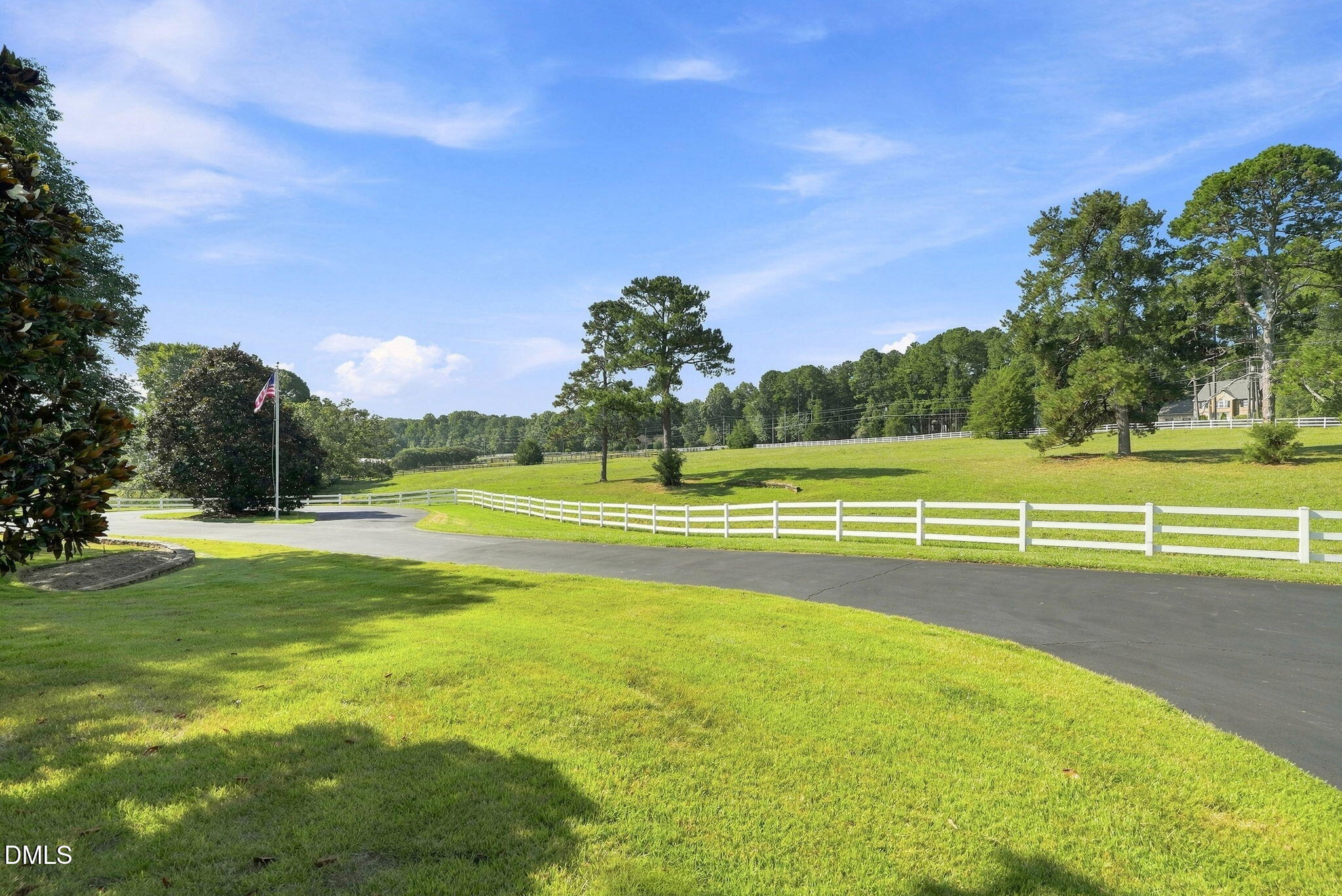 main property photo 74