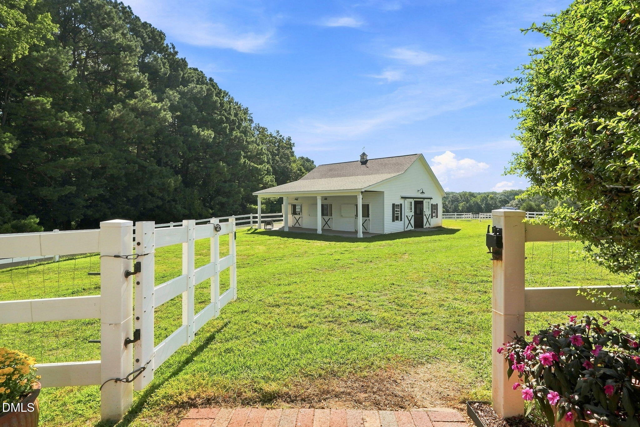 main property photo 76
