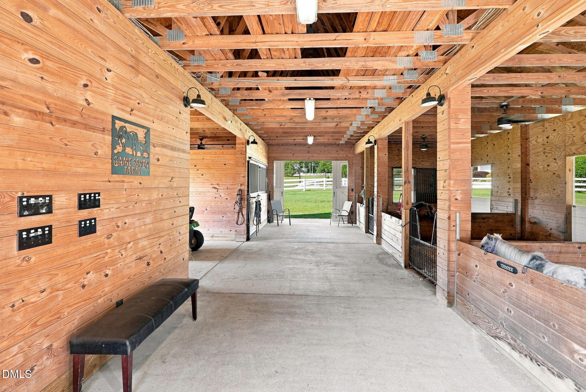 main property photo 79