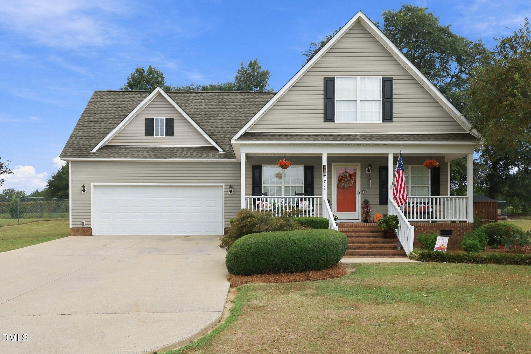 main property photo 33