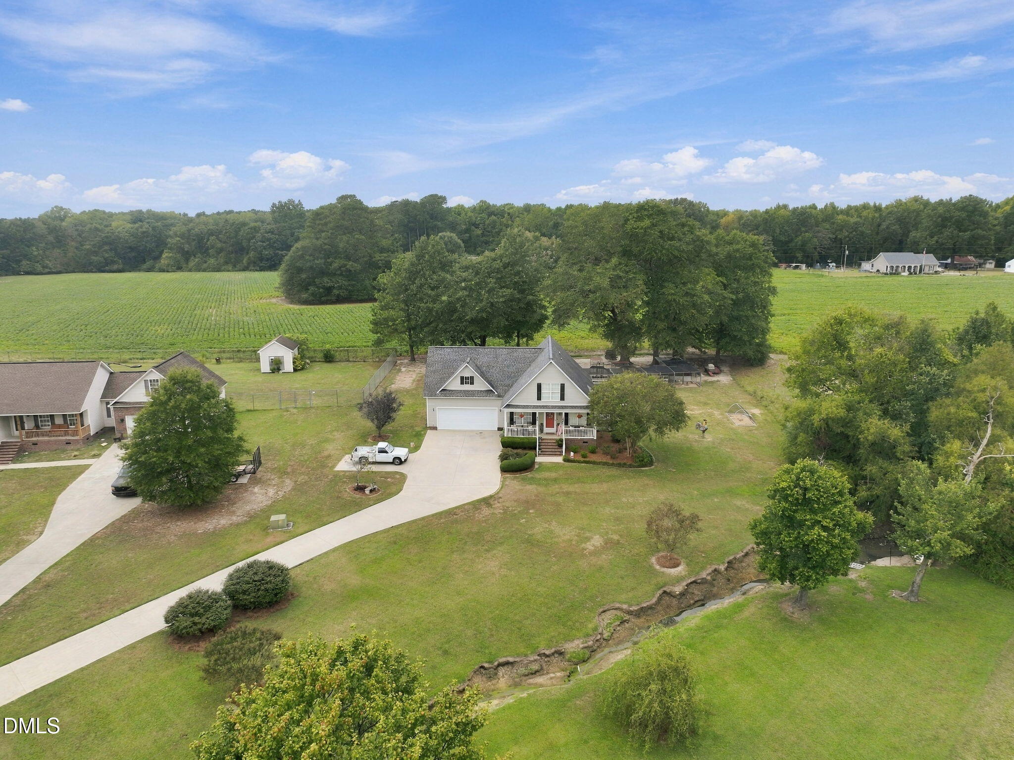 main property photo 37