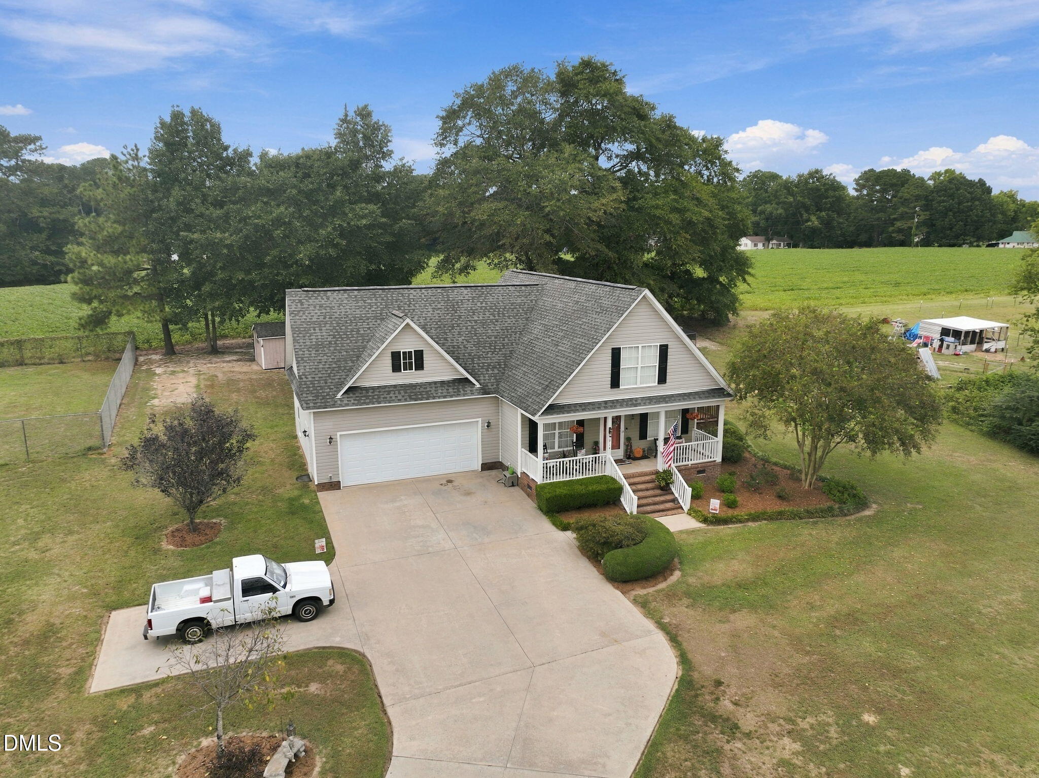 main property photo 39
