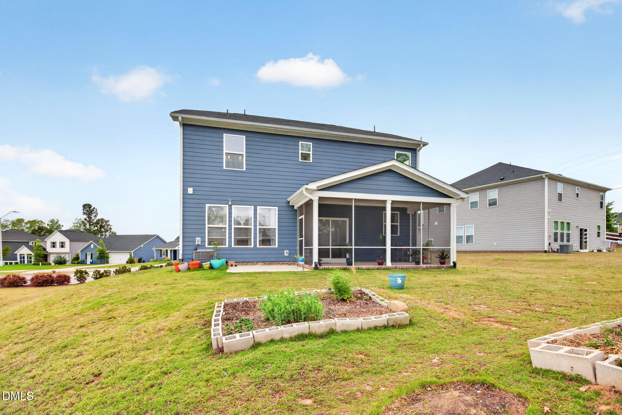 main property photo 34