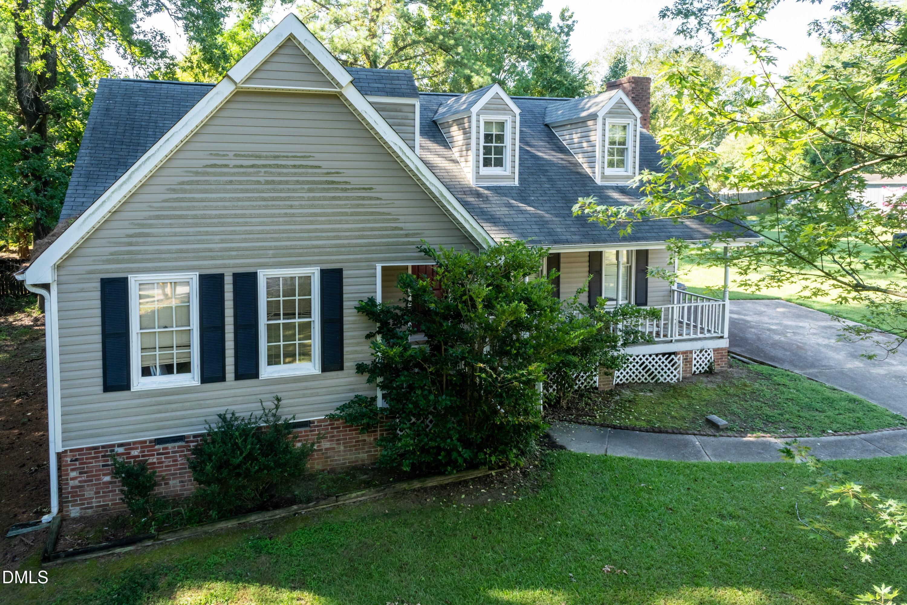 main property photo 3
