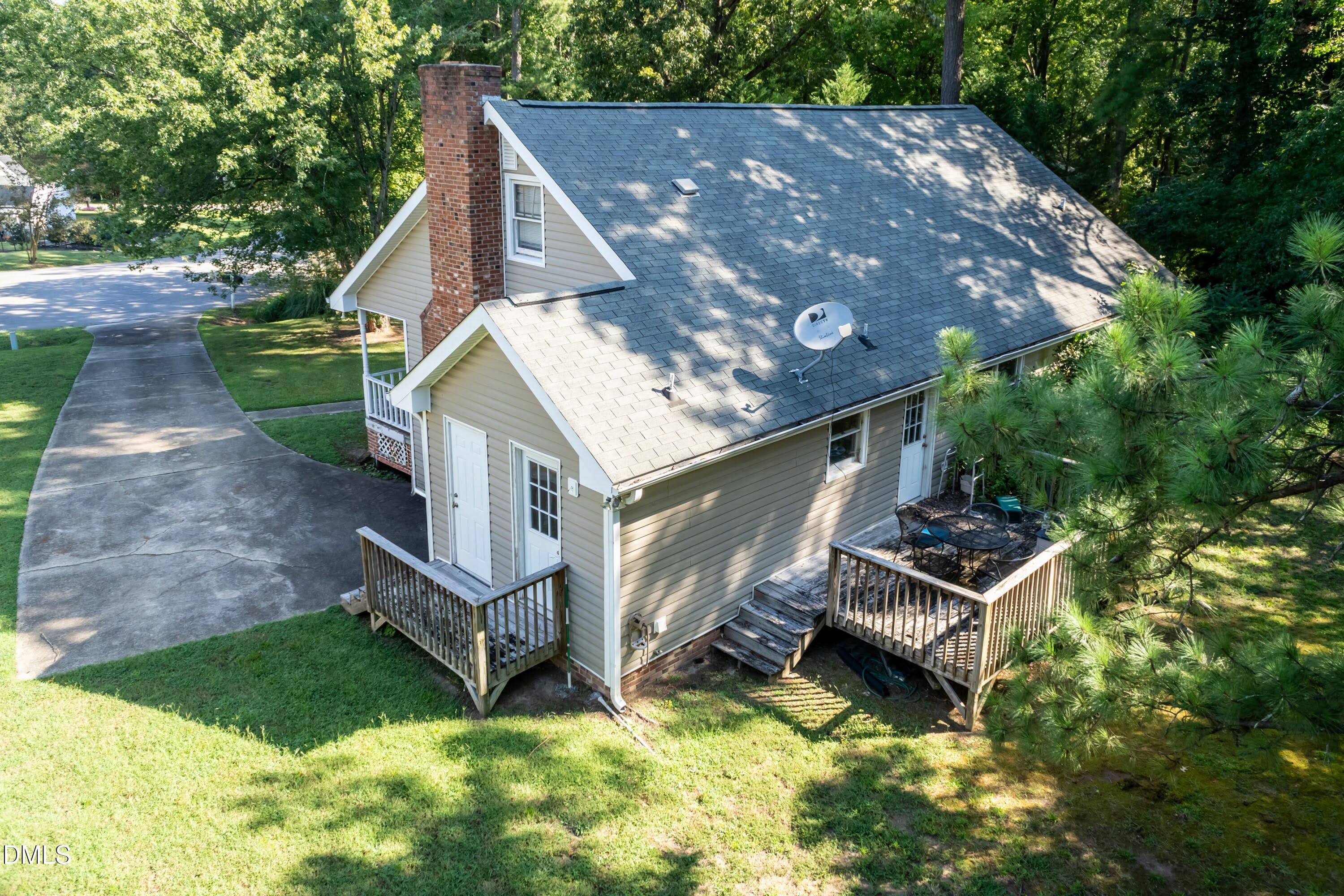 main property photo 30