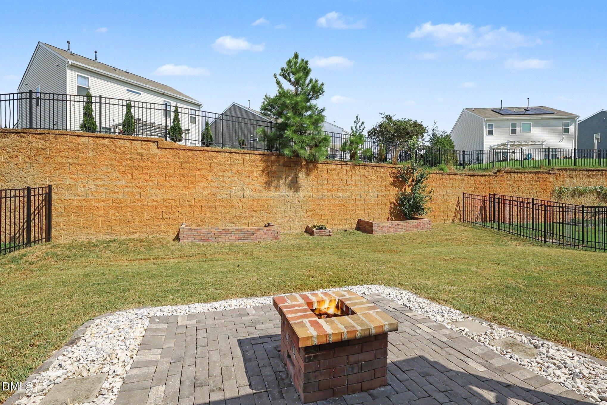 main property photo 31