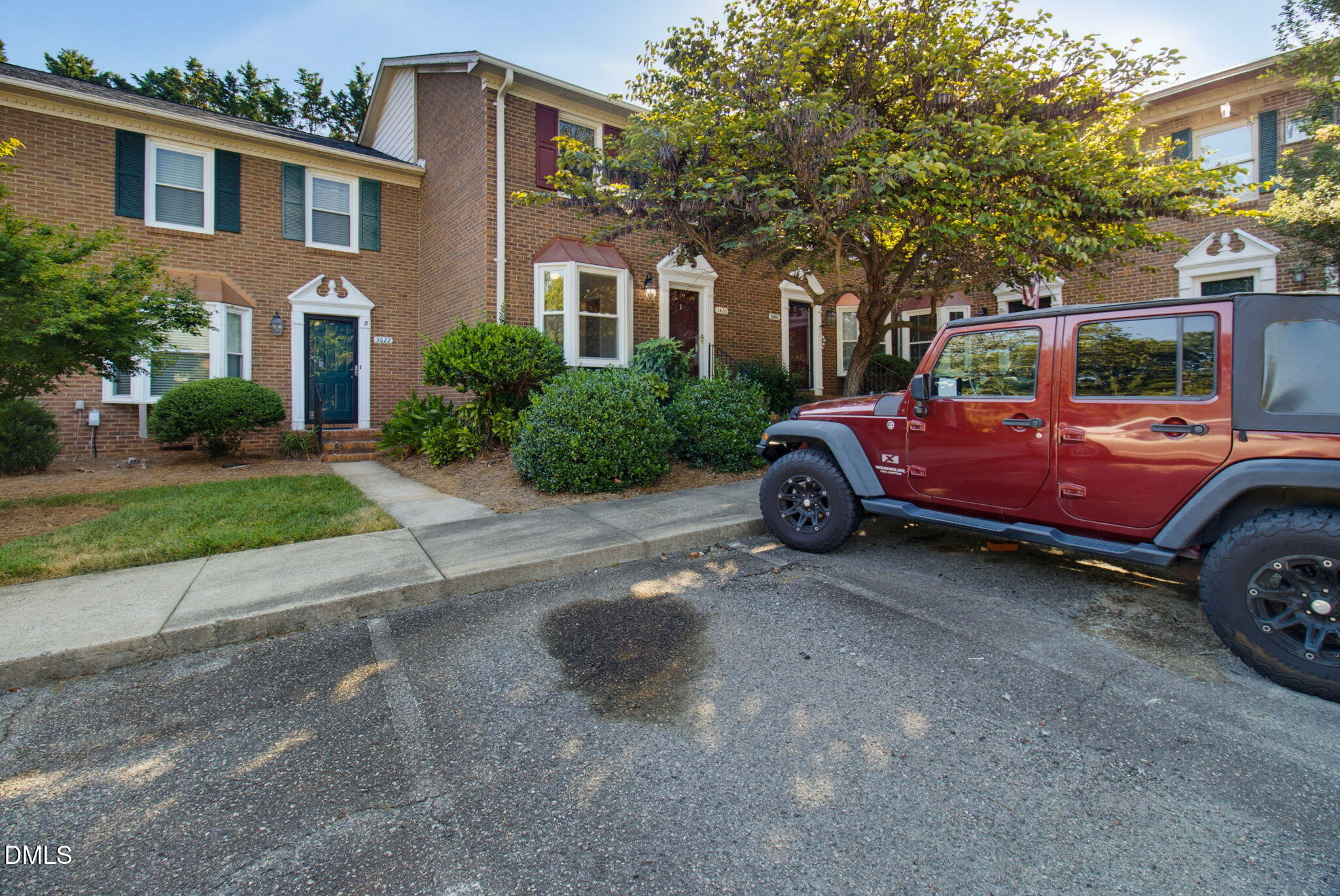 main property photo 27