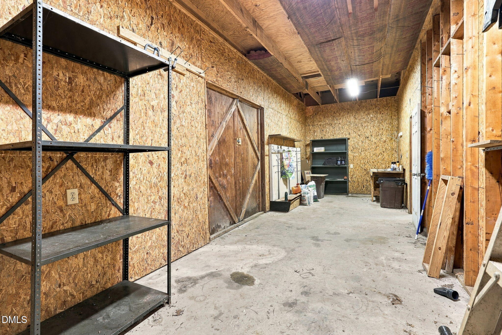 main property photo 29