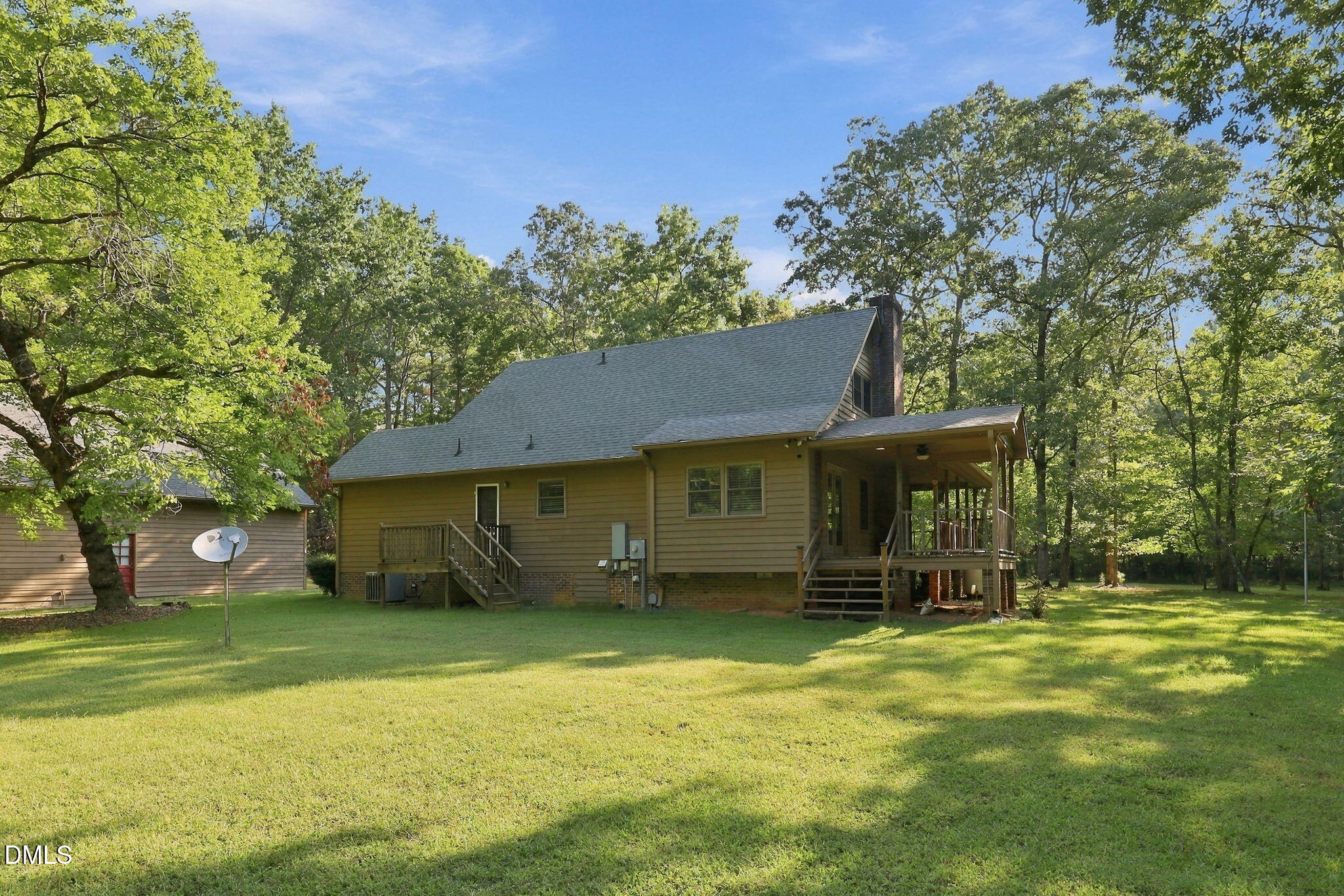 main property photo 33