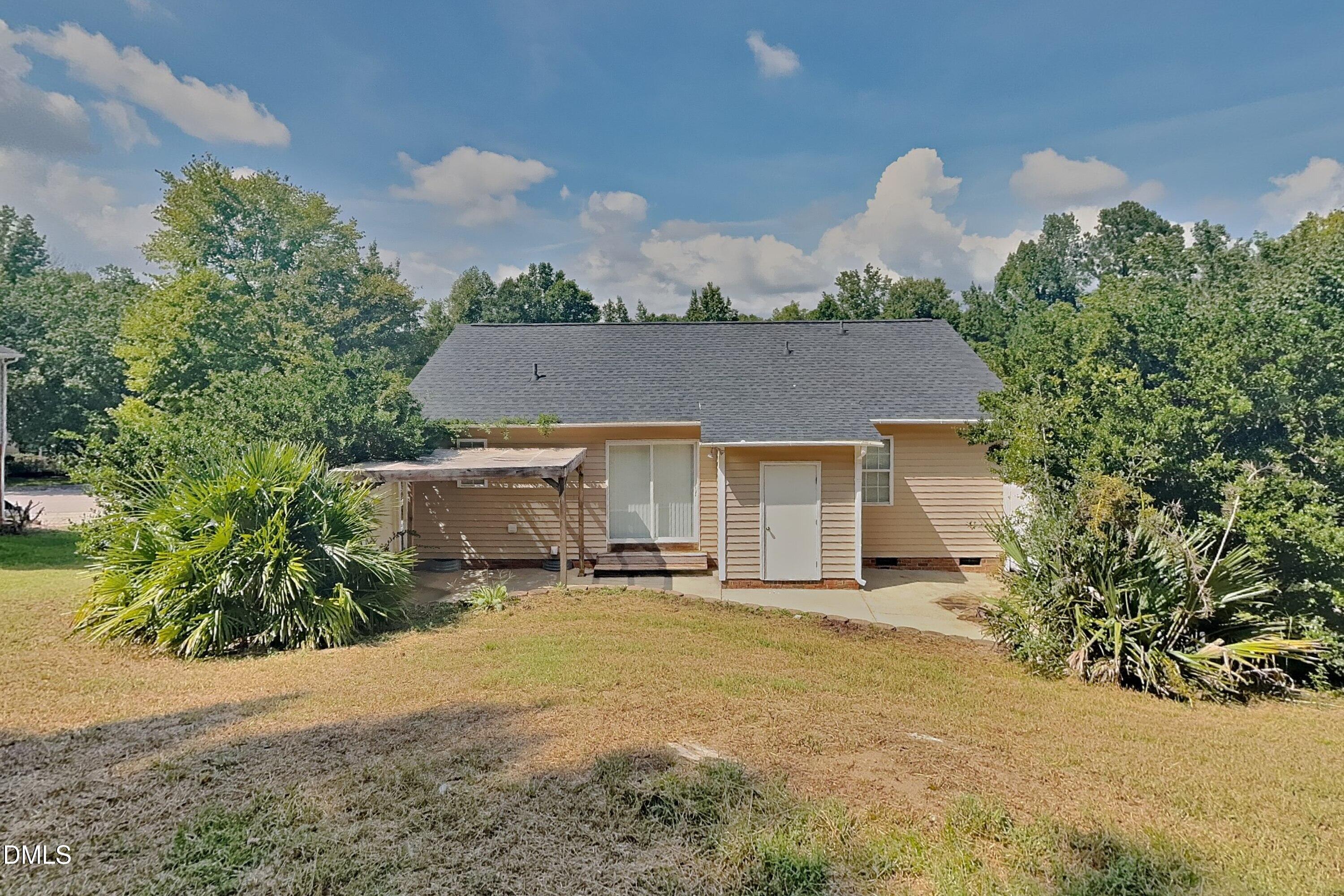 main property photo 14